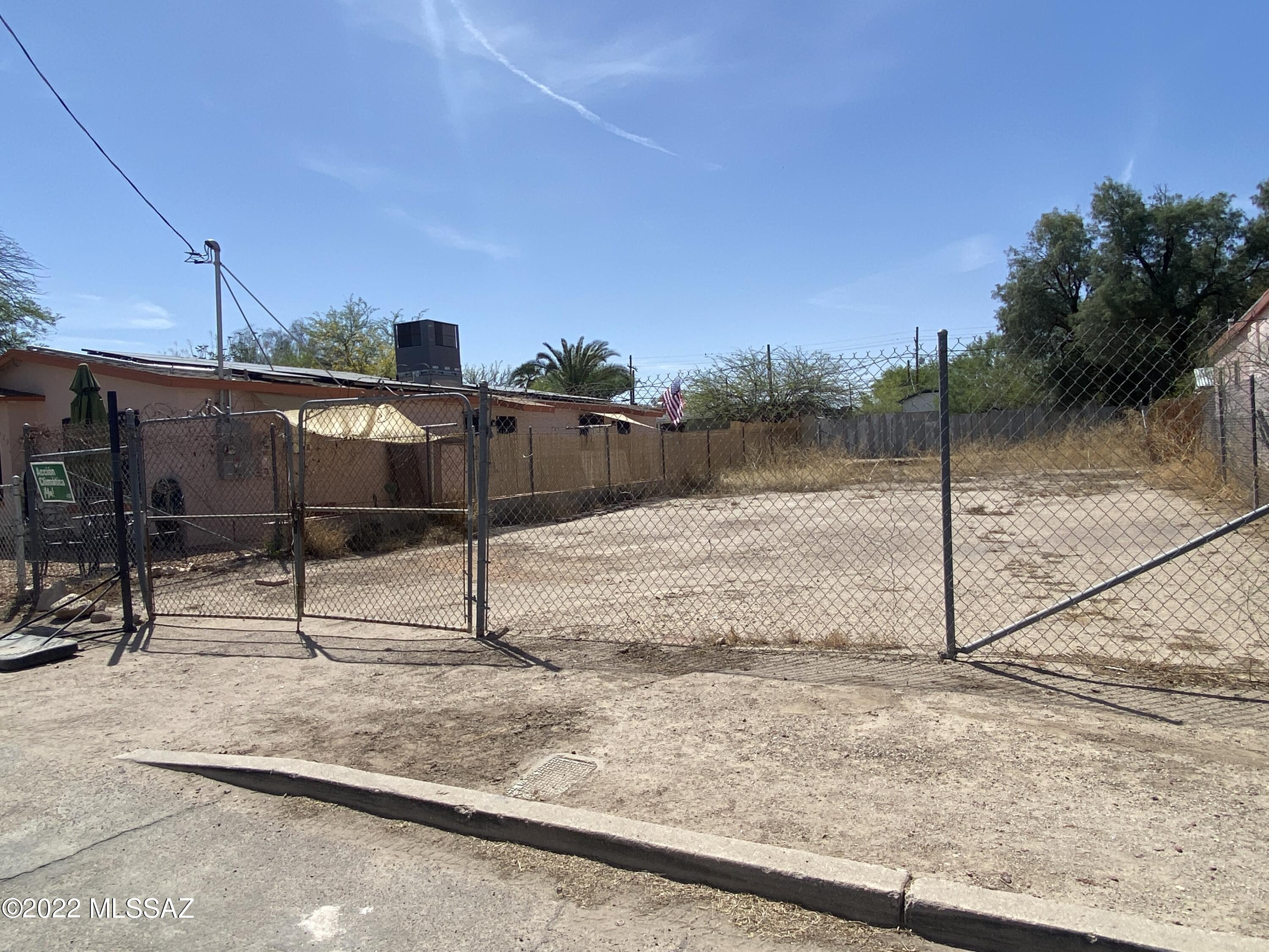 Ball Park - Land