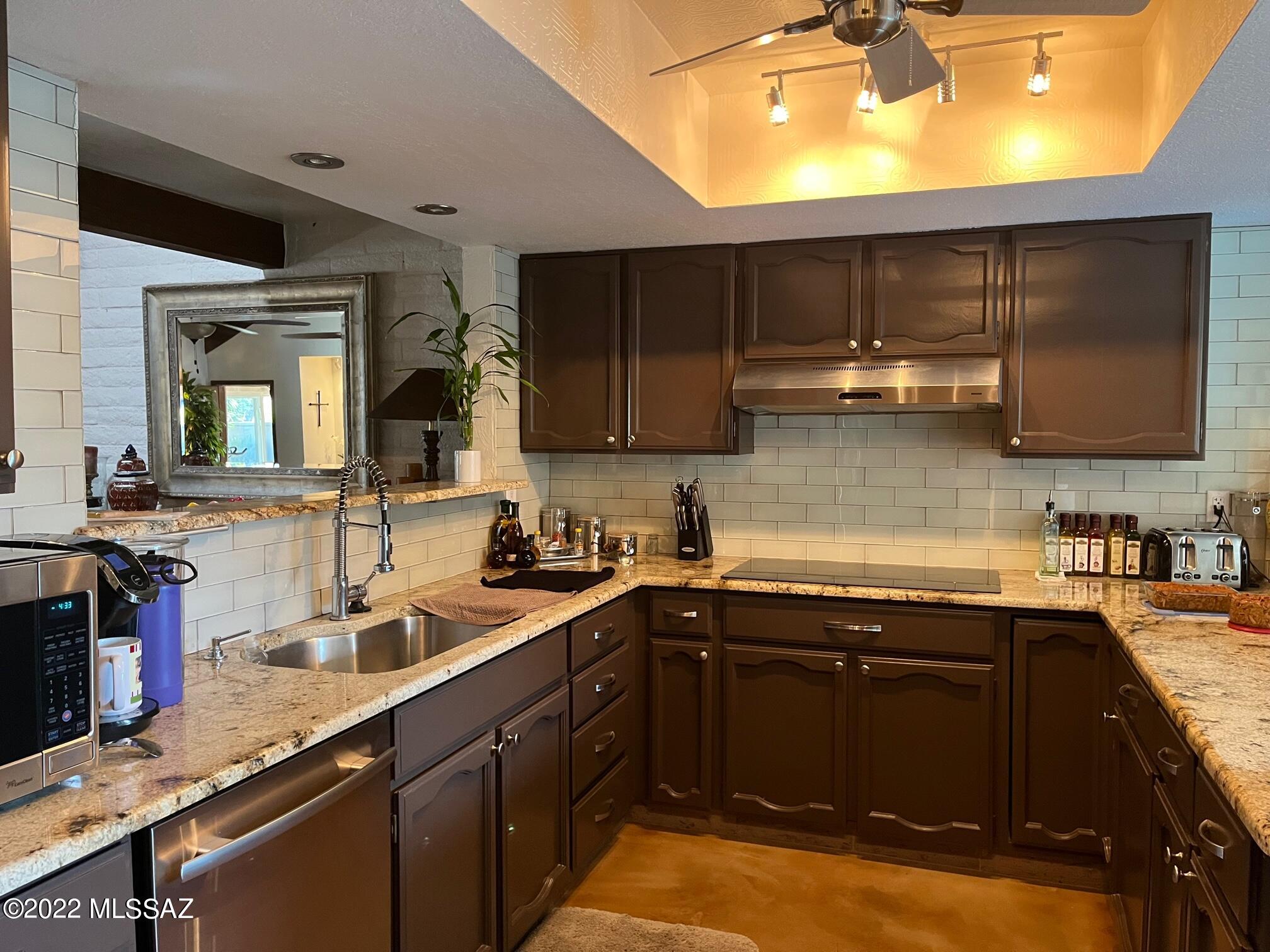 Haciendas Catalina Del Rey (1-174) - Residential Lease