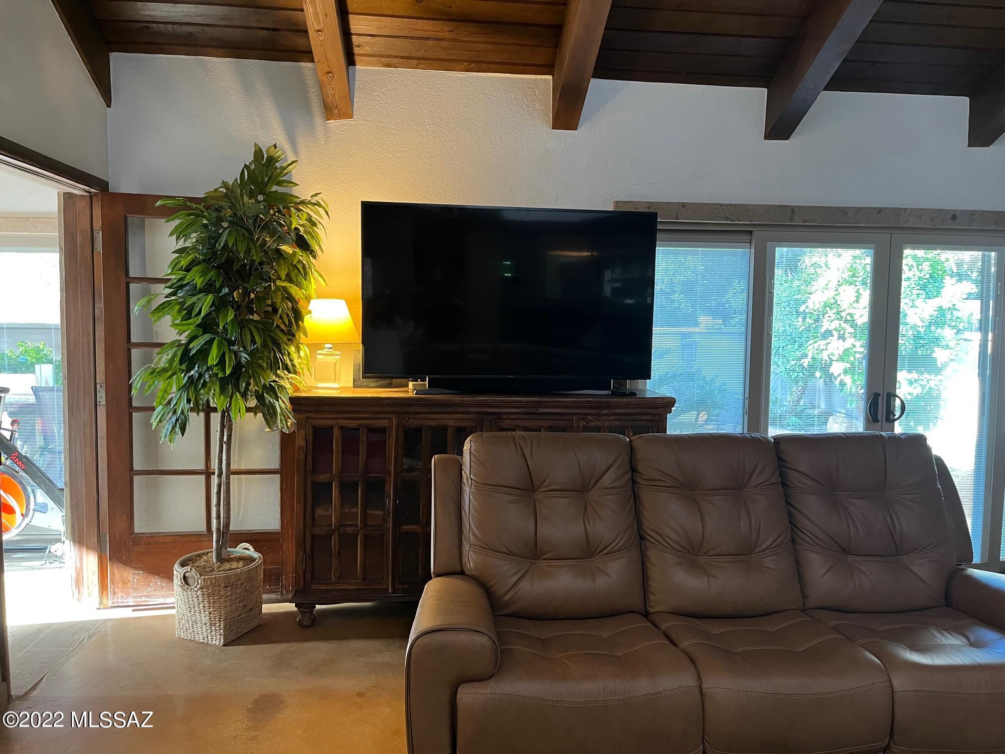 Haciendas Catalina Del Rey (1-174) - Residential Lease