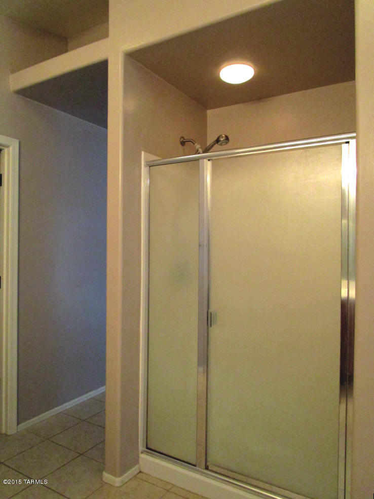 New Tucson Unit NO. 8 (1-455) - Residential Lease