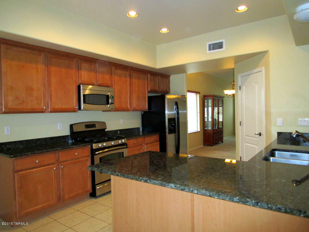 New Tucson Unit NO. 8 (1-455) - Residential Lease