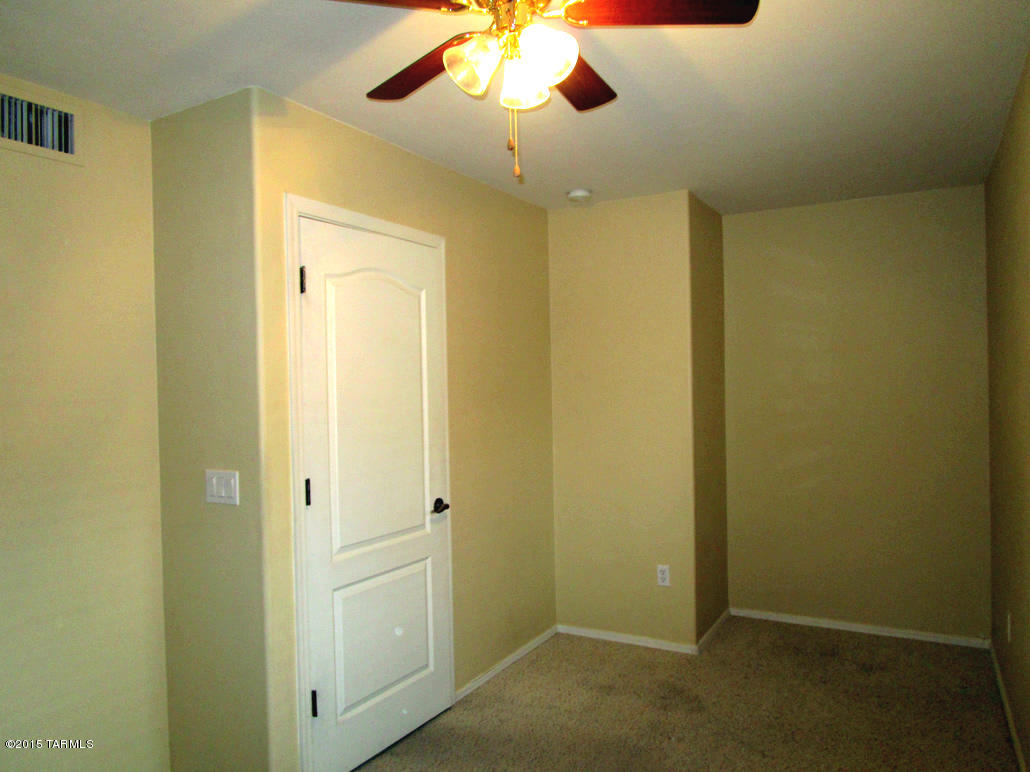 New Tucson Unit NO. 8 (1-455) - Residential Lease