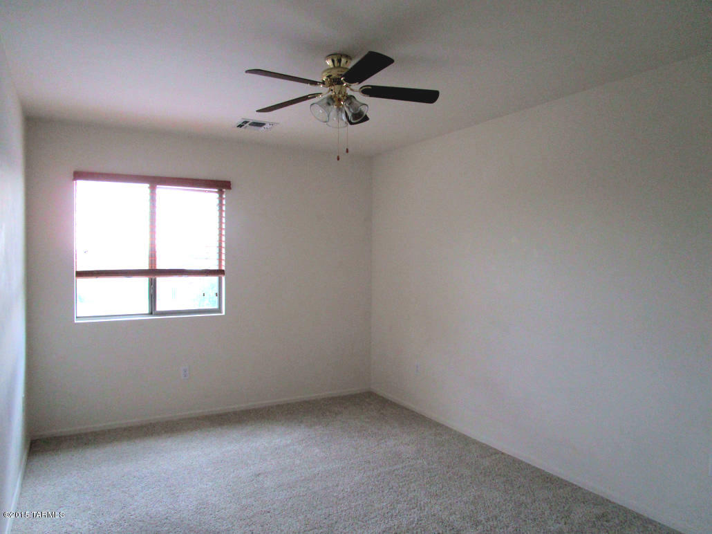 New Tucson Unit NO. 8 (1-455) - Residential Lease