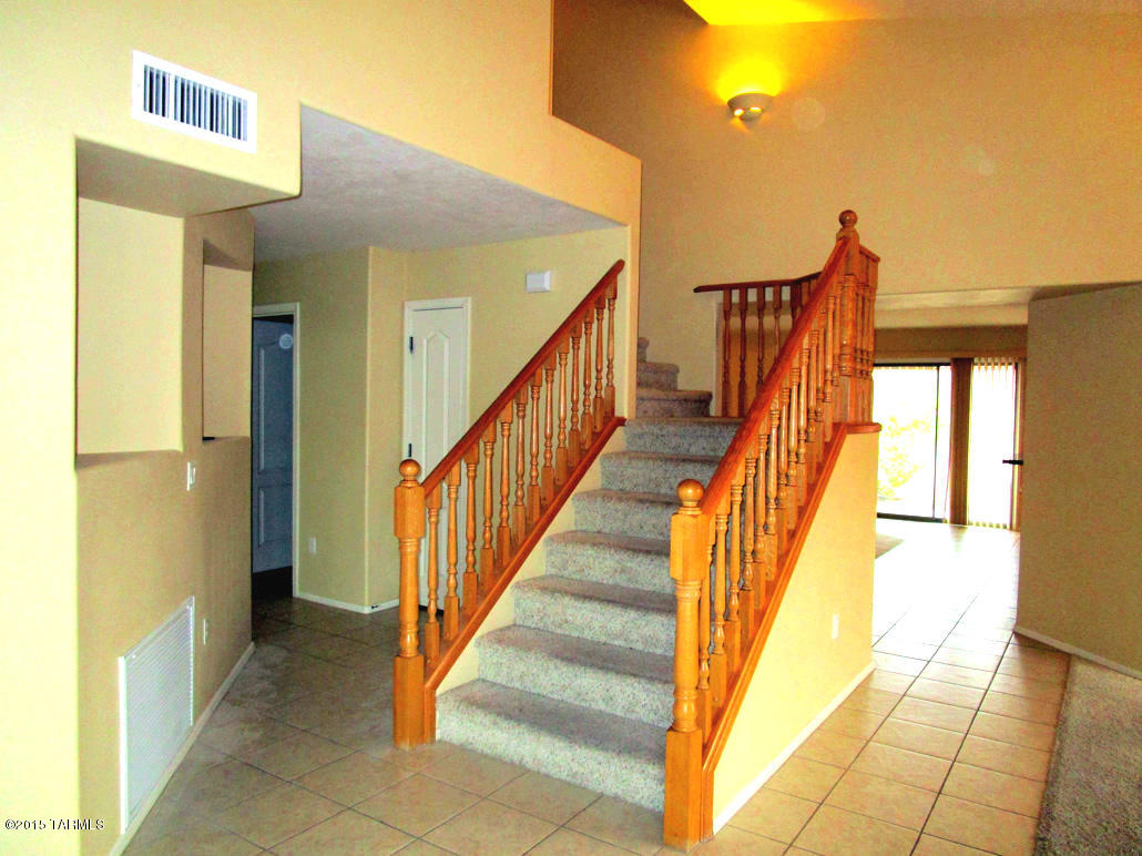 New Tucson Unit NO. 8 (1-455) - Residential Lease