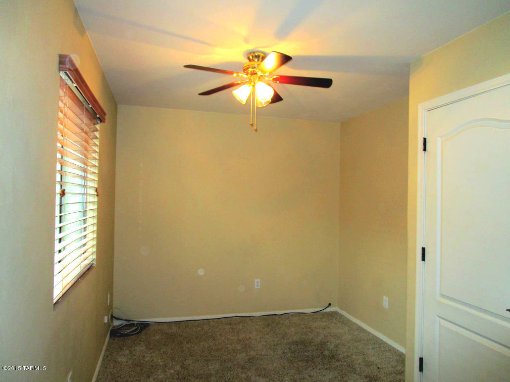 New Tucson Unit NO. 8 (1-455) - Residential Lease