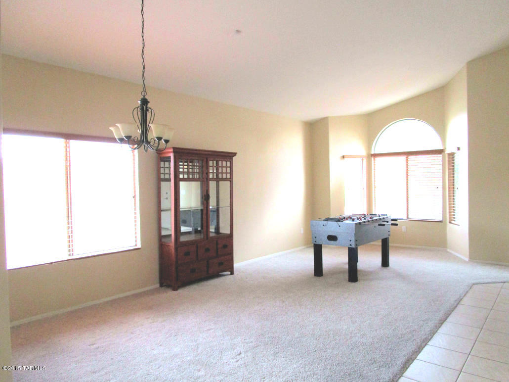 New Tucson Unit NO. 8 (1-455) - Residential Lease