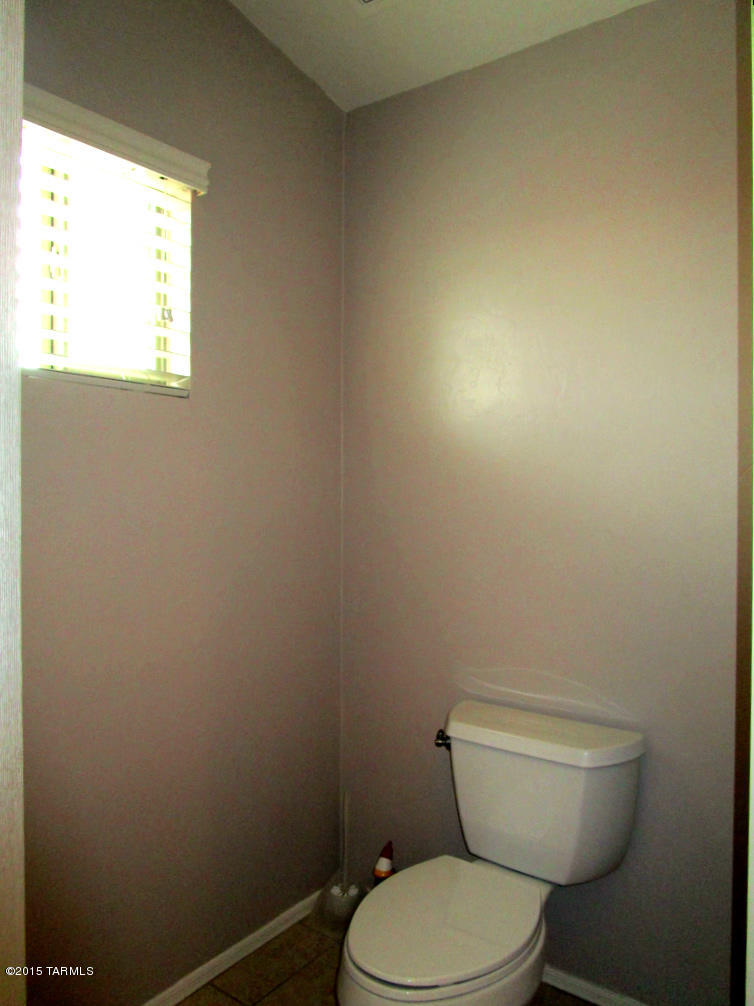 New Tucson Unit NO. 8 (1-455) - Residential Lease