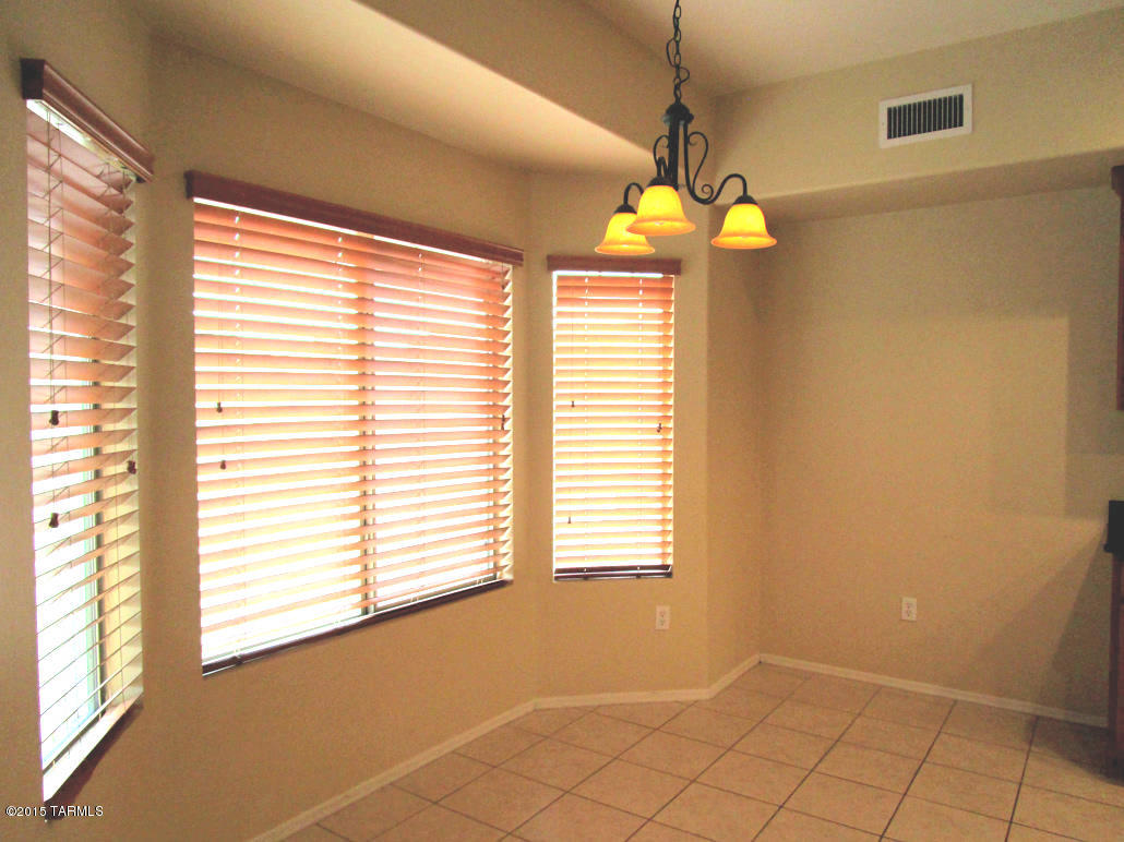 New Tucson Unit NO. 8 (1-455) - Residential Lease