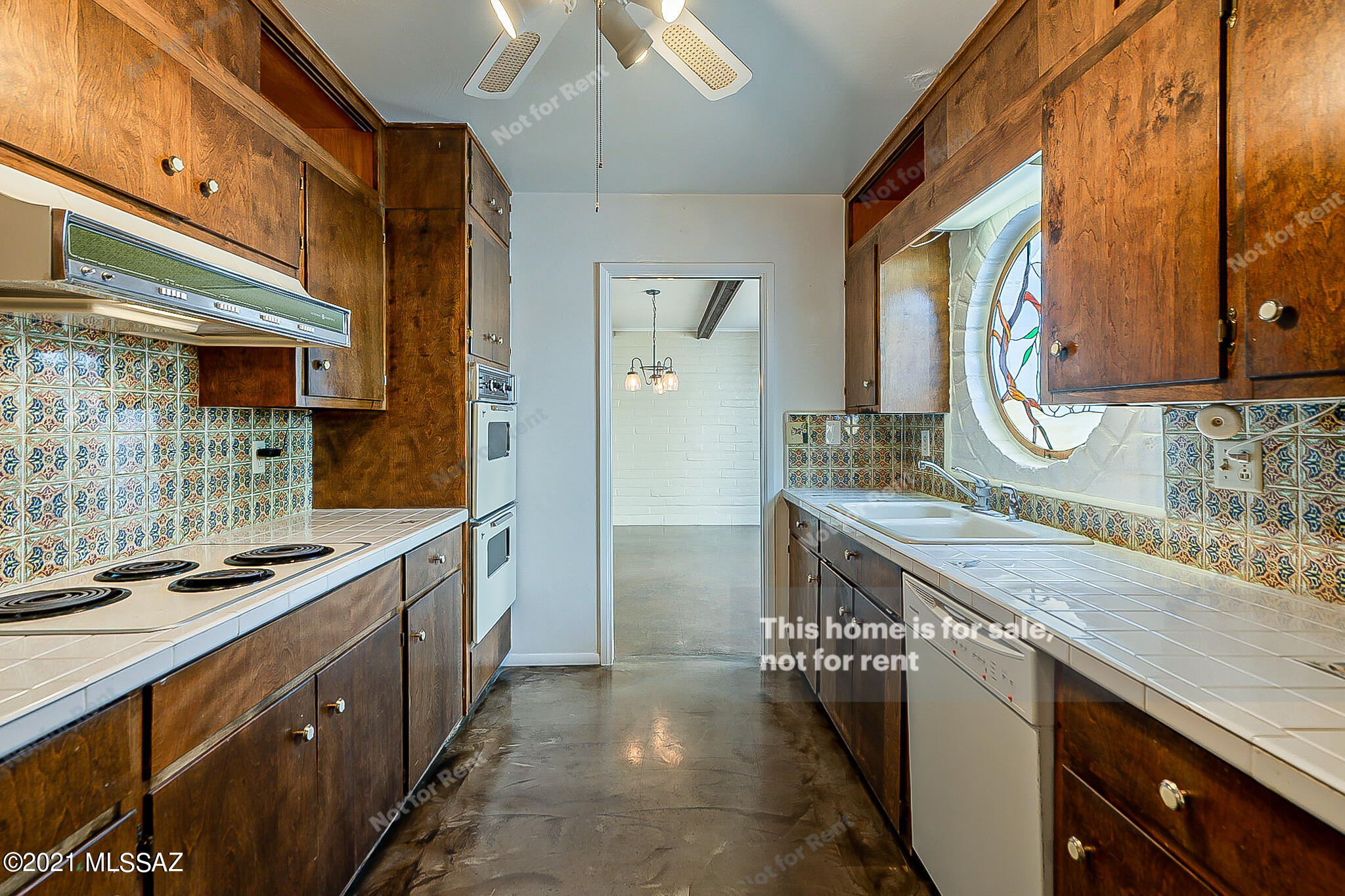 Las Lomitas (1) - Residential
