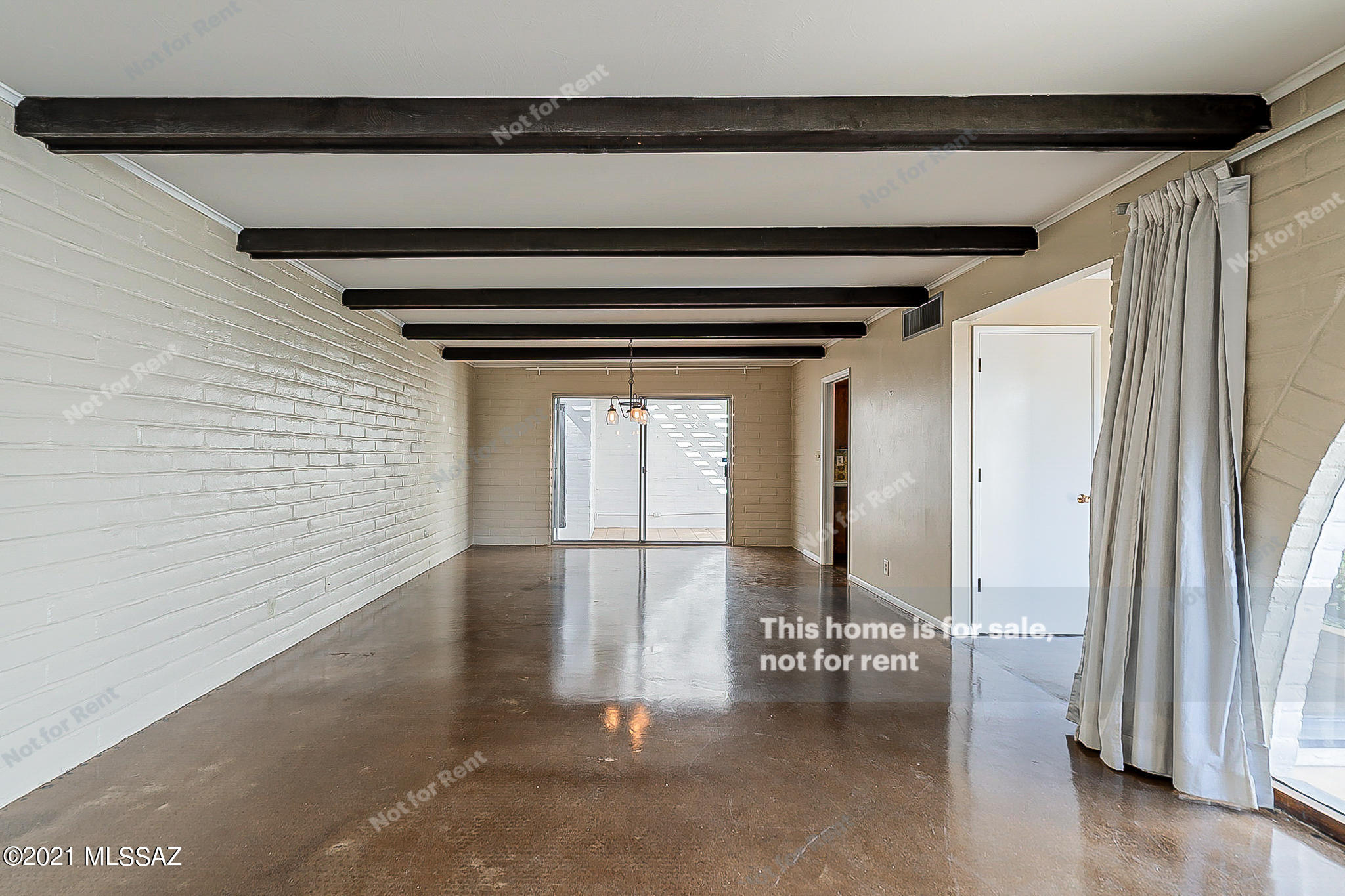 Las Lomitas (1) - Residential