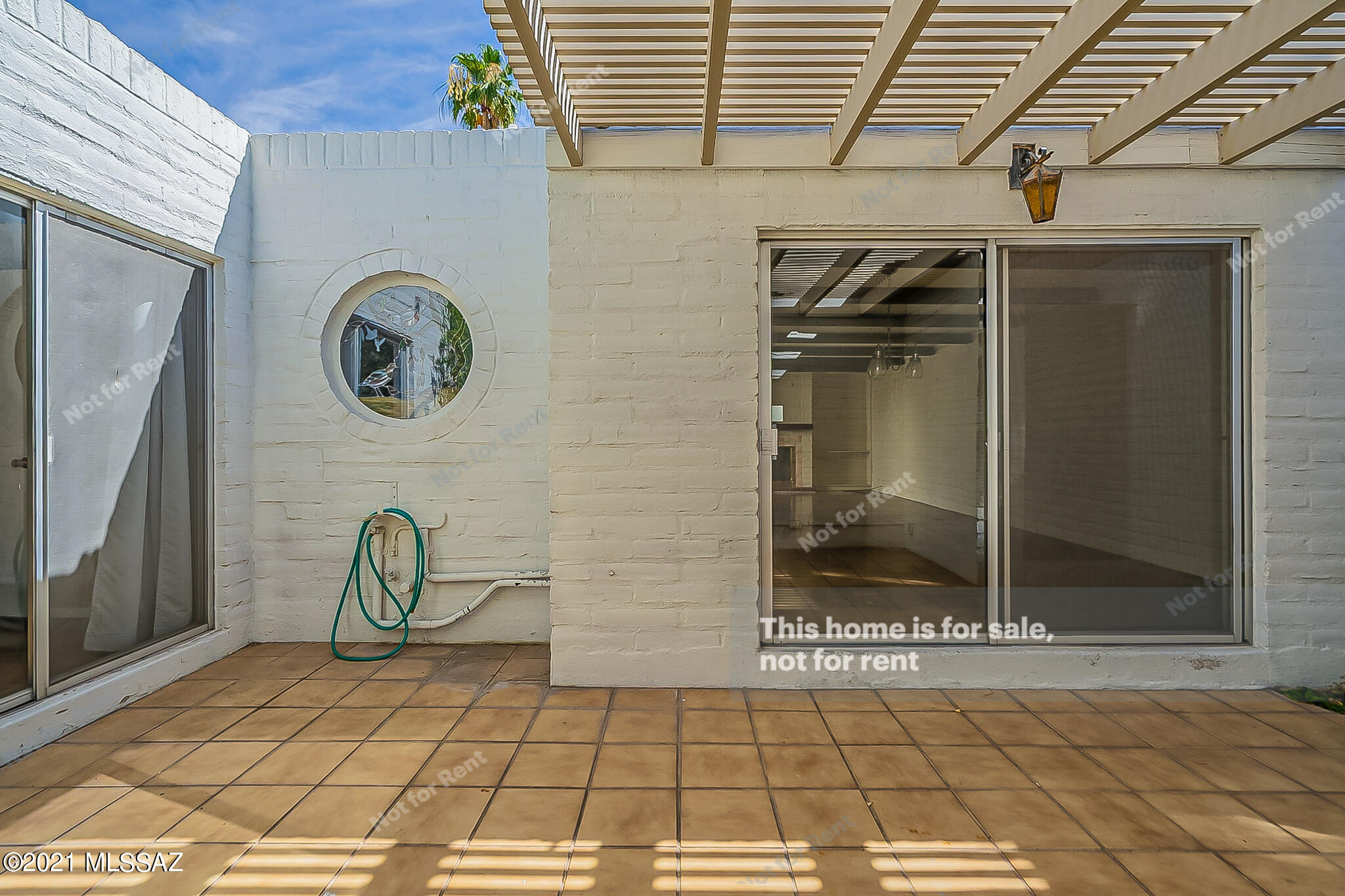Las Lomitas (1) - Residential