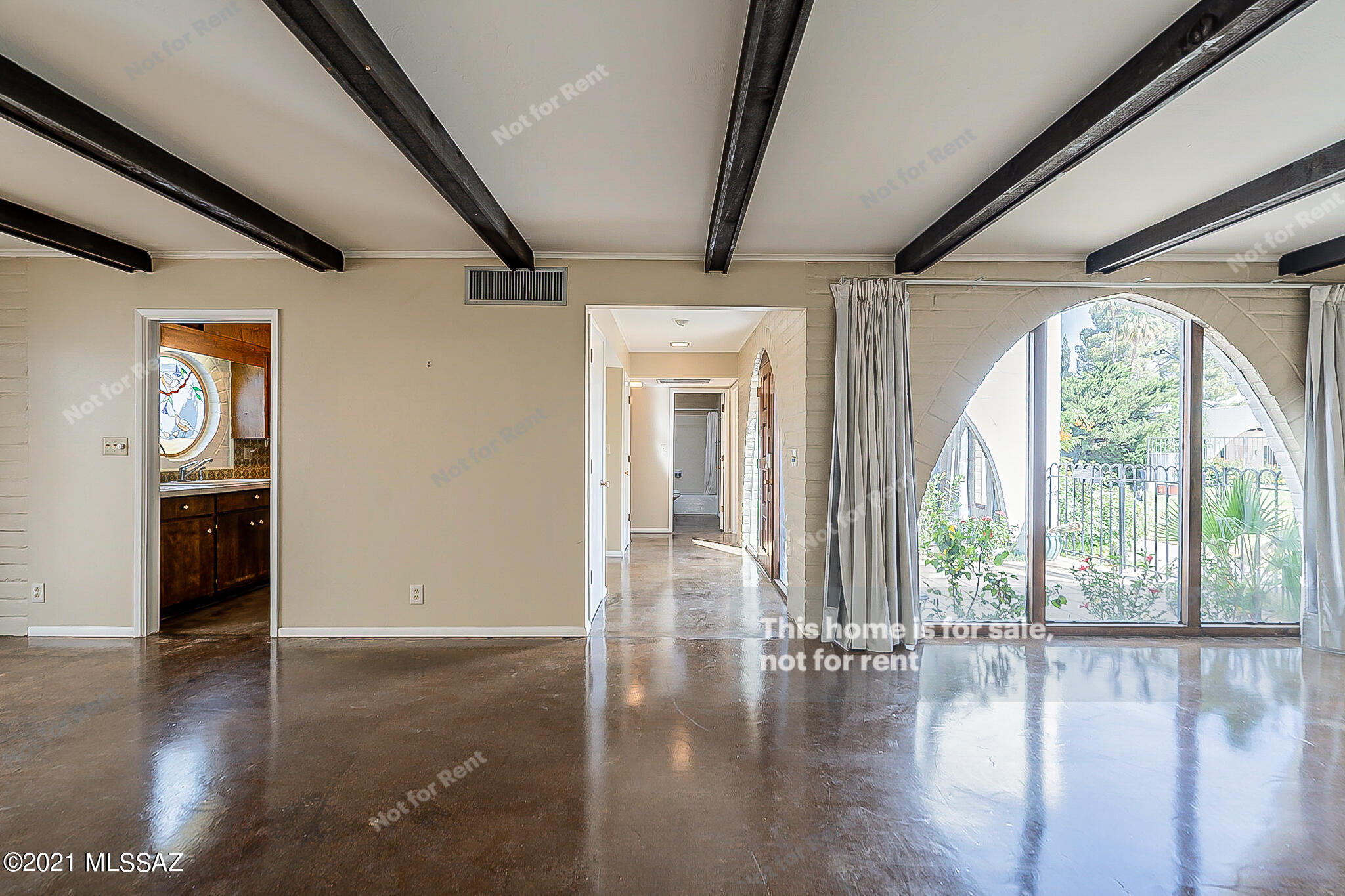 Las Lomitas (1) - Residential