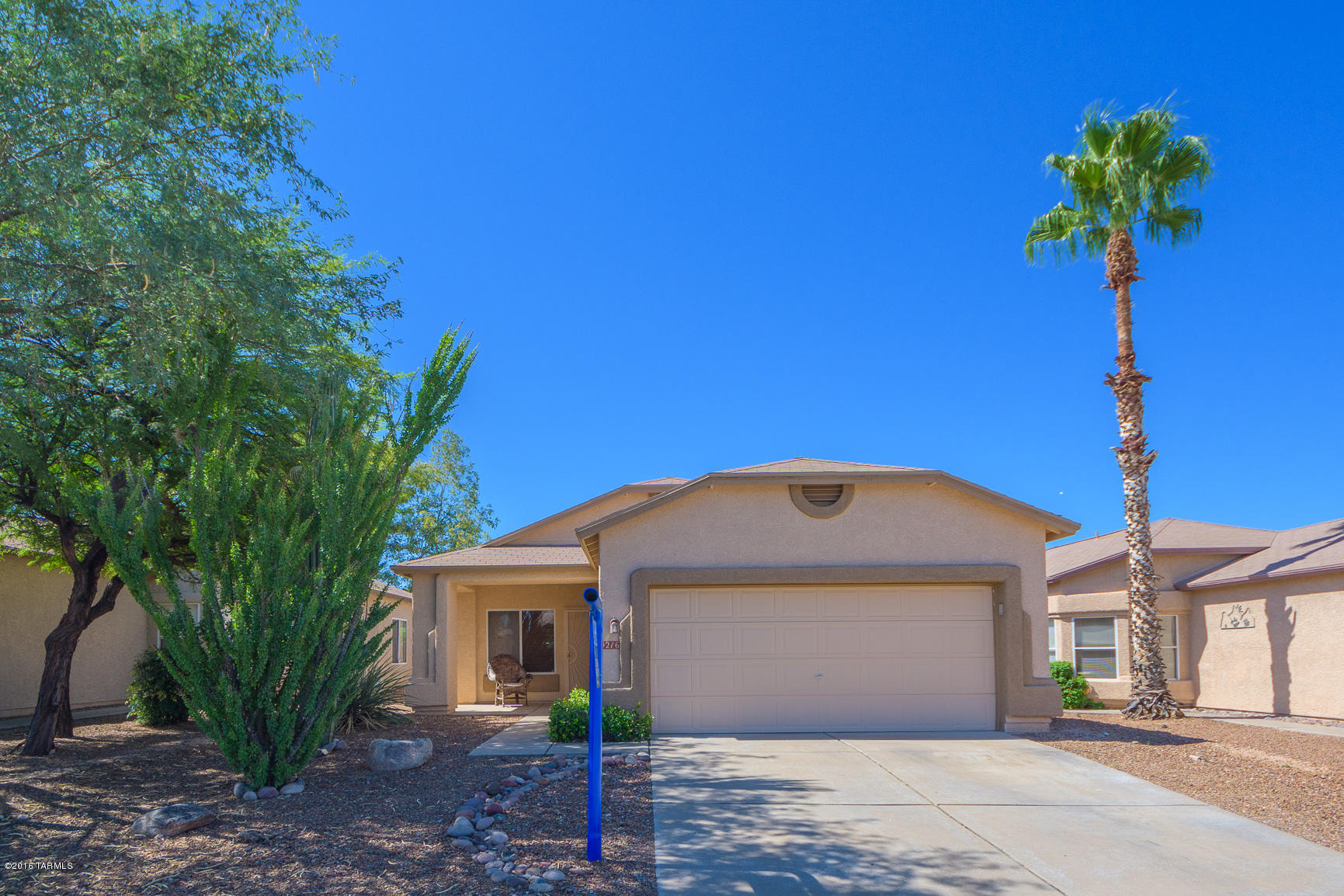 This is a true move-in ready gem in the convenient Rita Ranch subdivision.  This home has new carpet in hall and living room, faux wood blinds throughout, new light fixtures, new Slate kitchen appliances, washer and dryer, master bath custom stone tile surround and patio stonD and grass in the back yard ready for entertaining. The home is conveniently close to I-10, U of A Tech Park, Raytheon, Davis Monthan AFB, Pima Air and Space Museum and all Rita Ranch shopping and dining.  This one as it all and is priced to sell!!!!