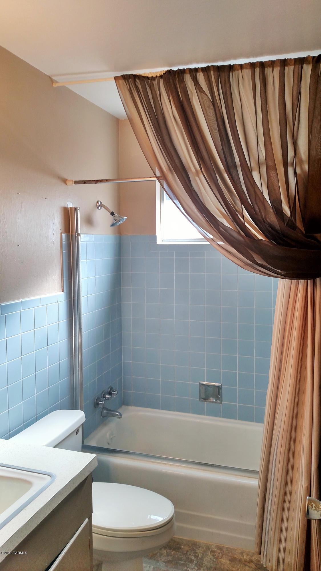 Out Of Pima County - Residential Lease