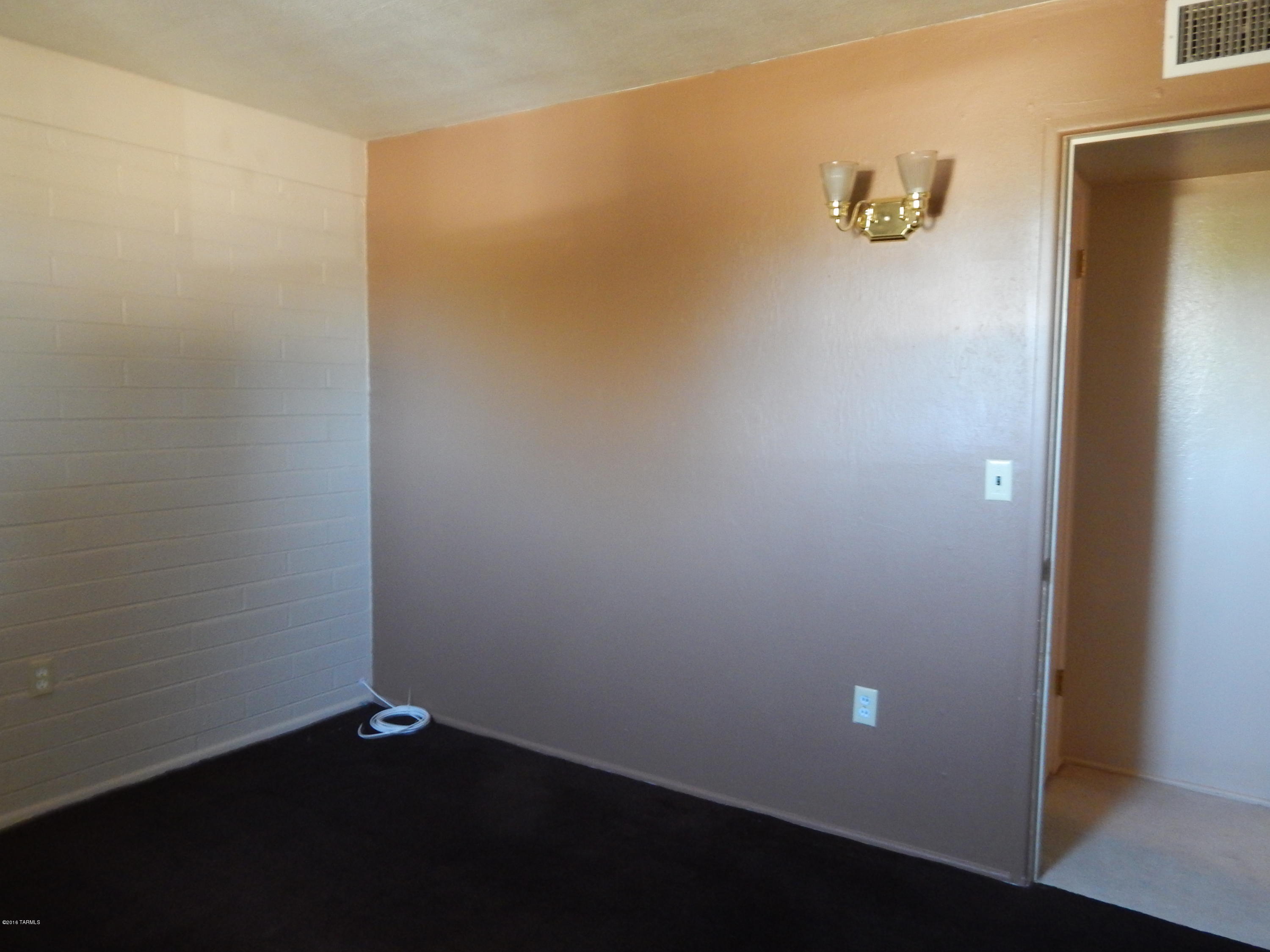 Out Of Pima County - Residential Lease