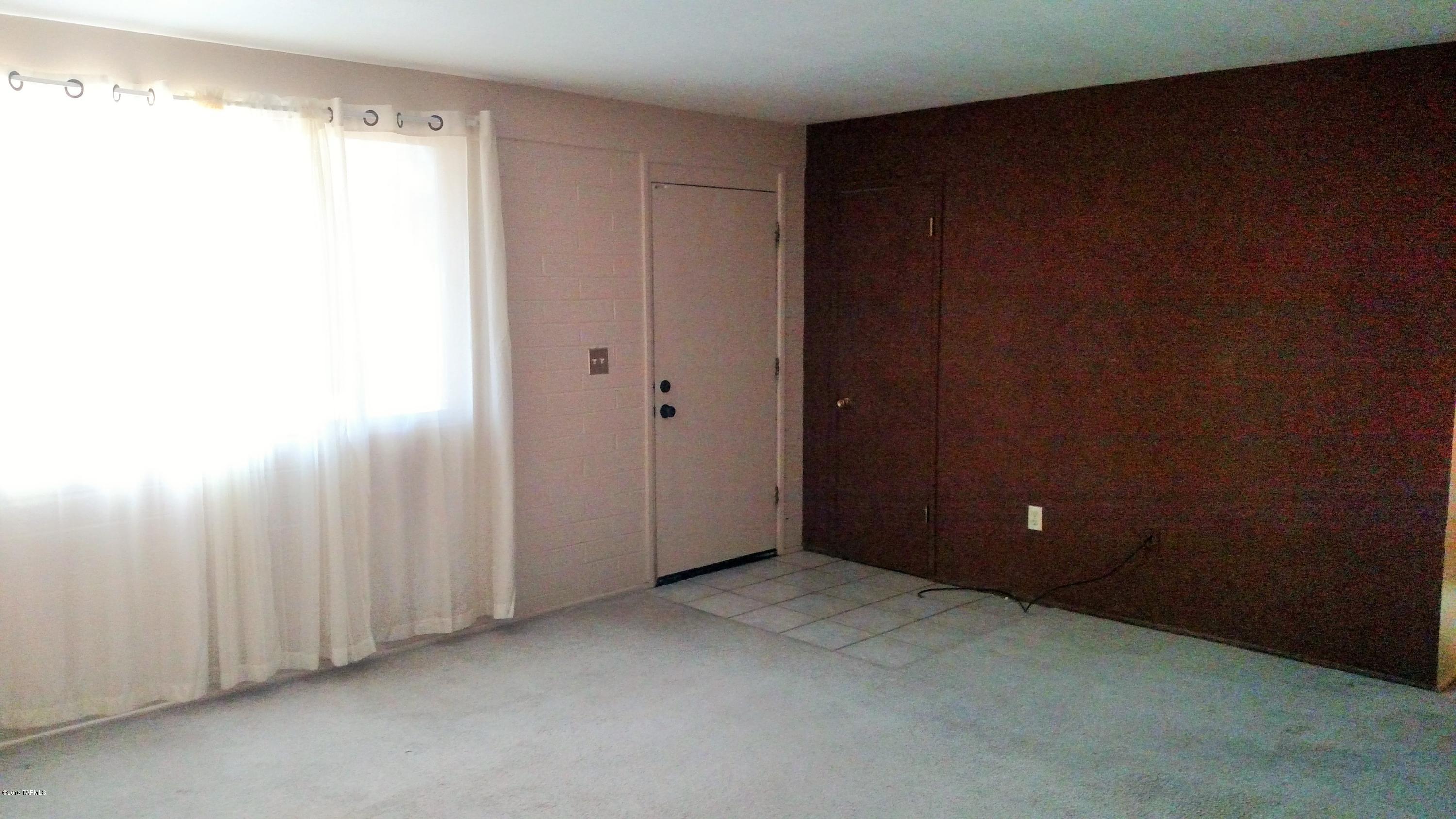 Out Of Pima County - Residential Lease