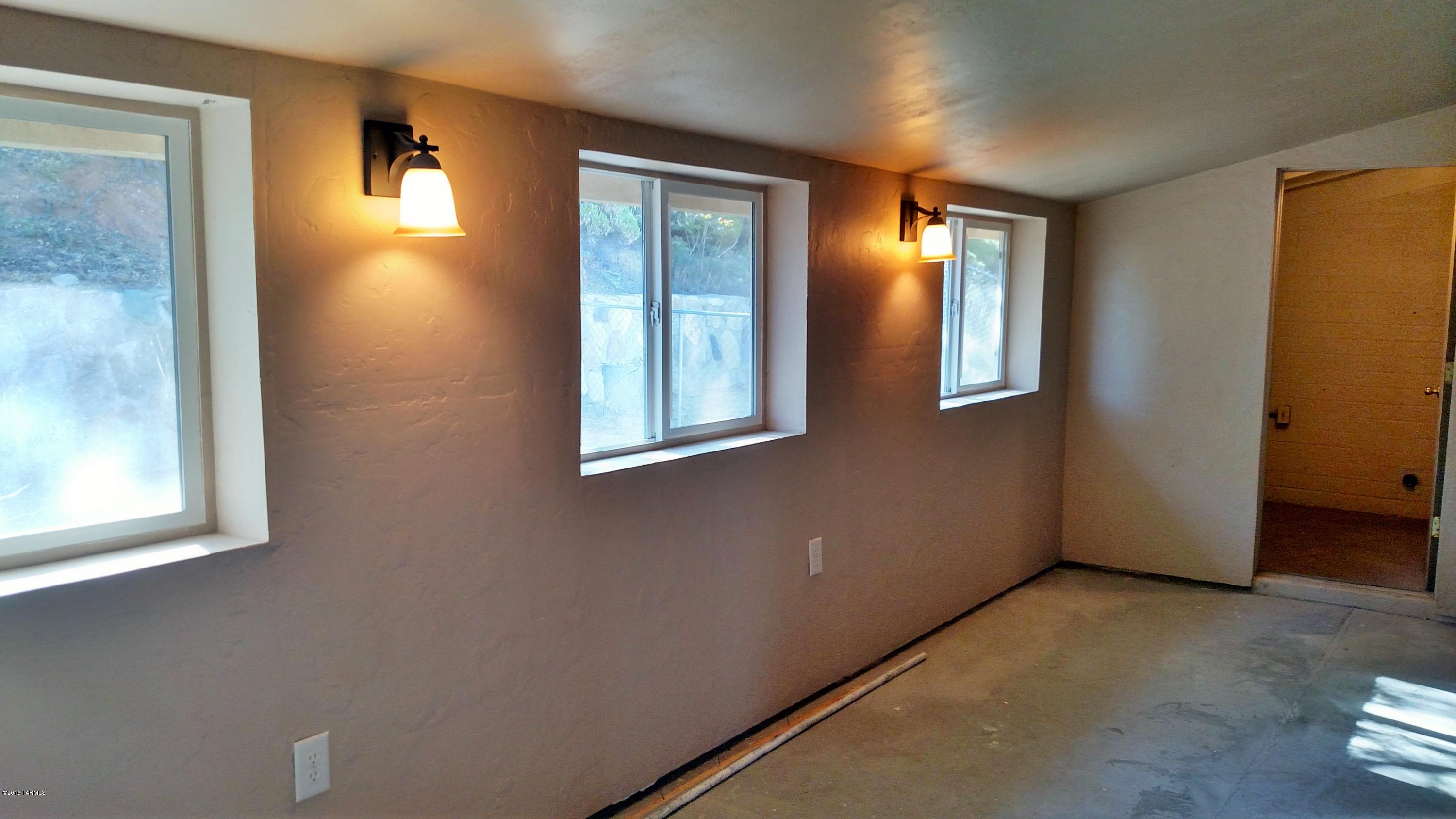Out Of Pima County - Residential Lease
