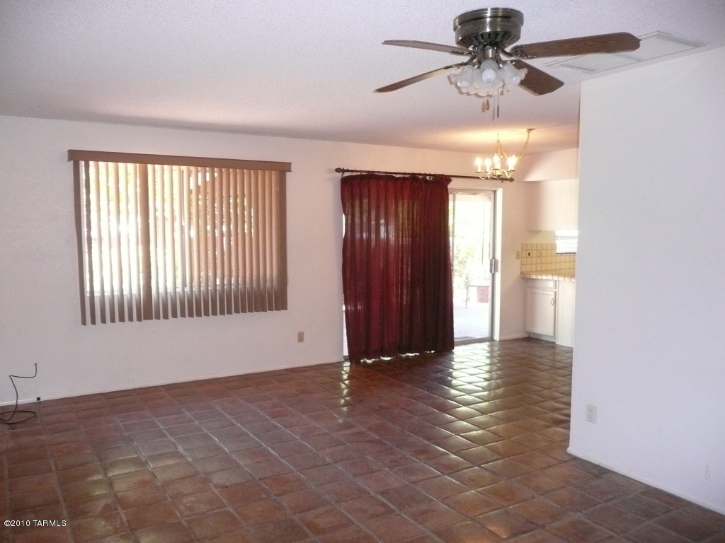 Kingswood Unit 3 (166-263) - Residential Lease