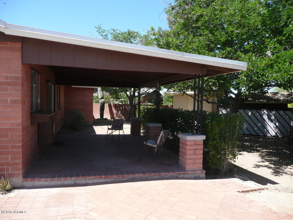 Kingswood Unit 3 (166-263) - Residential Lease