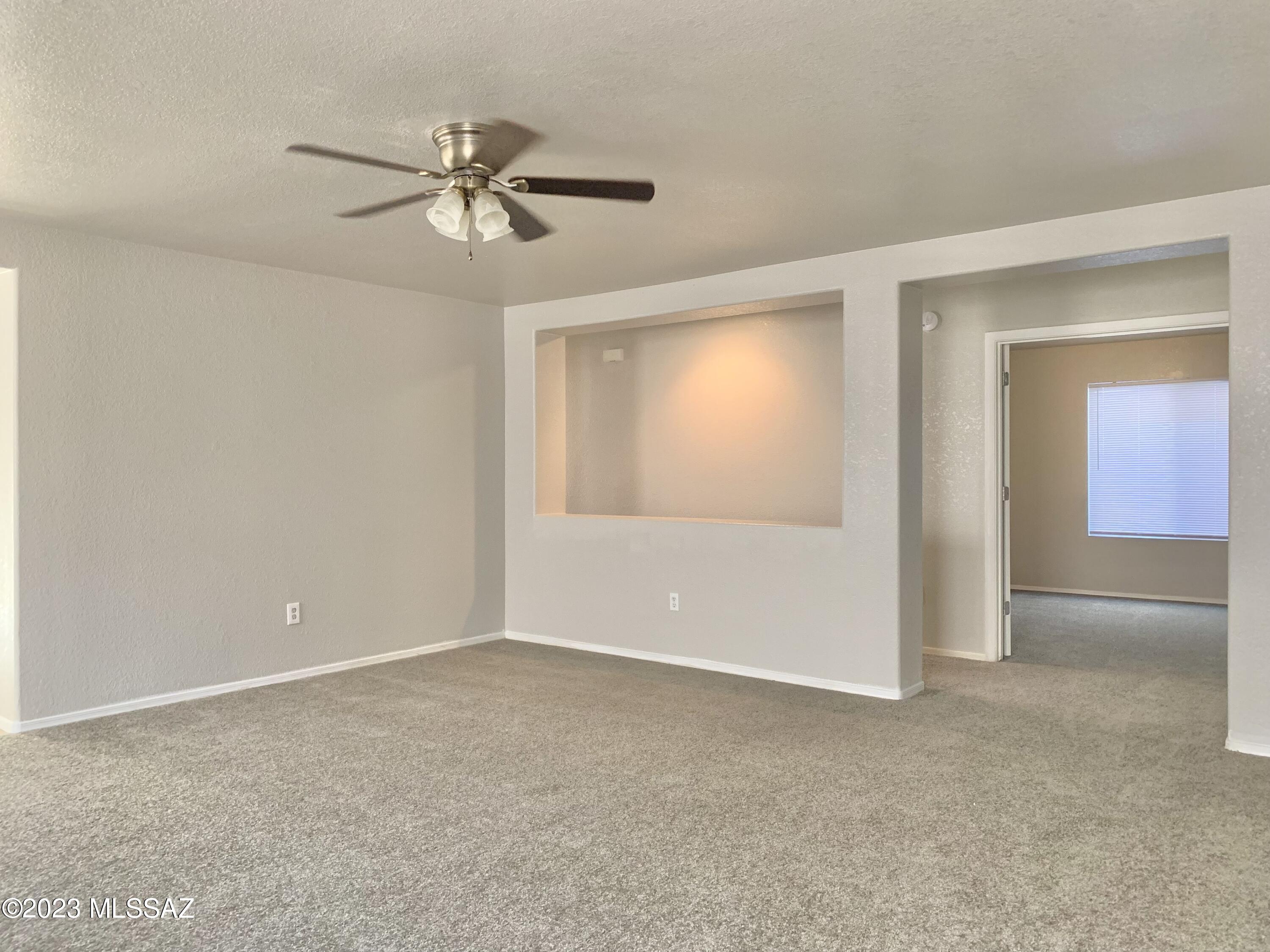Presidio Del Cielo (1-425) - Residential Lease