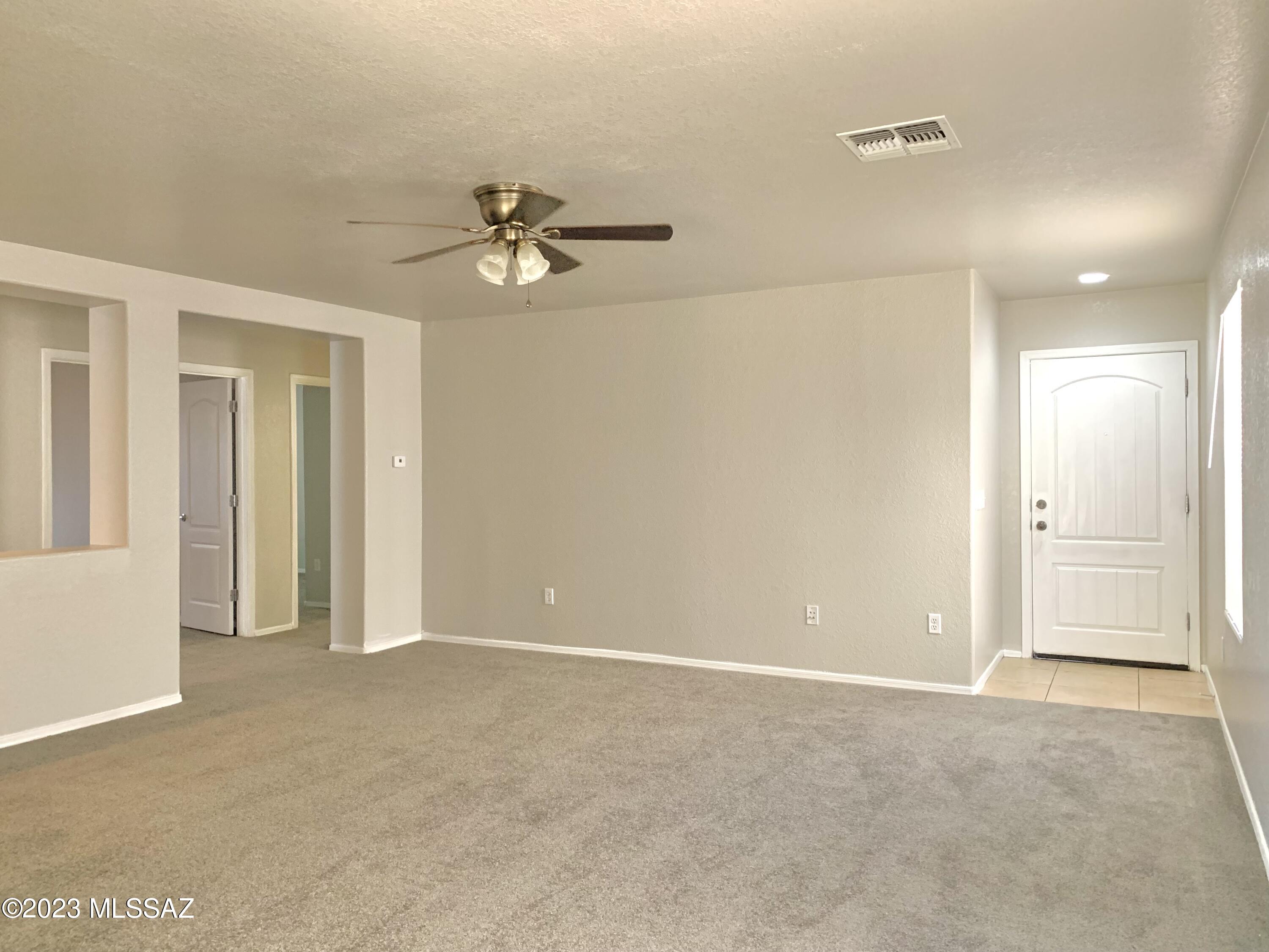 Presidio Del Cielo (1-425) - Residential Lease
