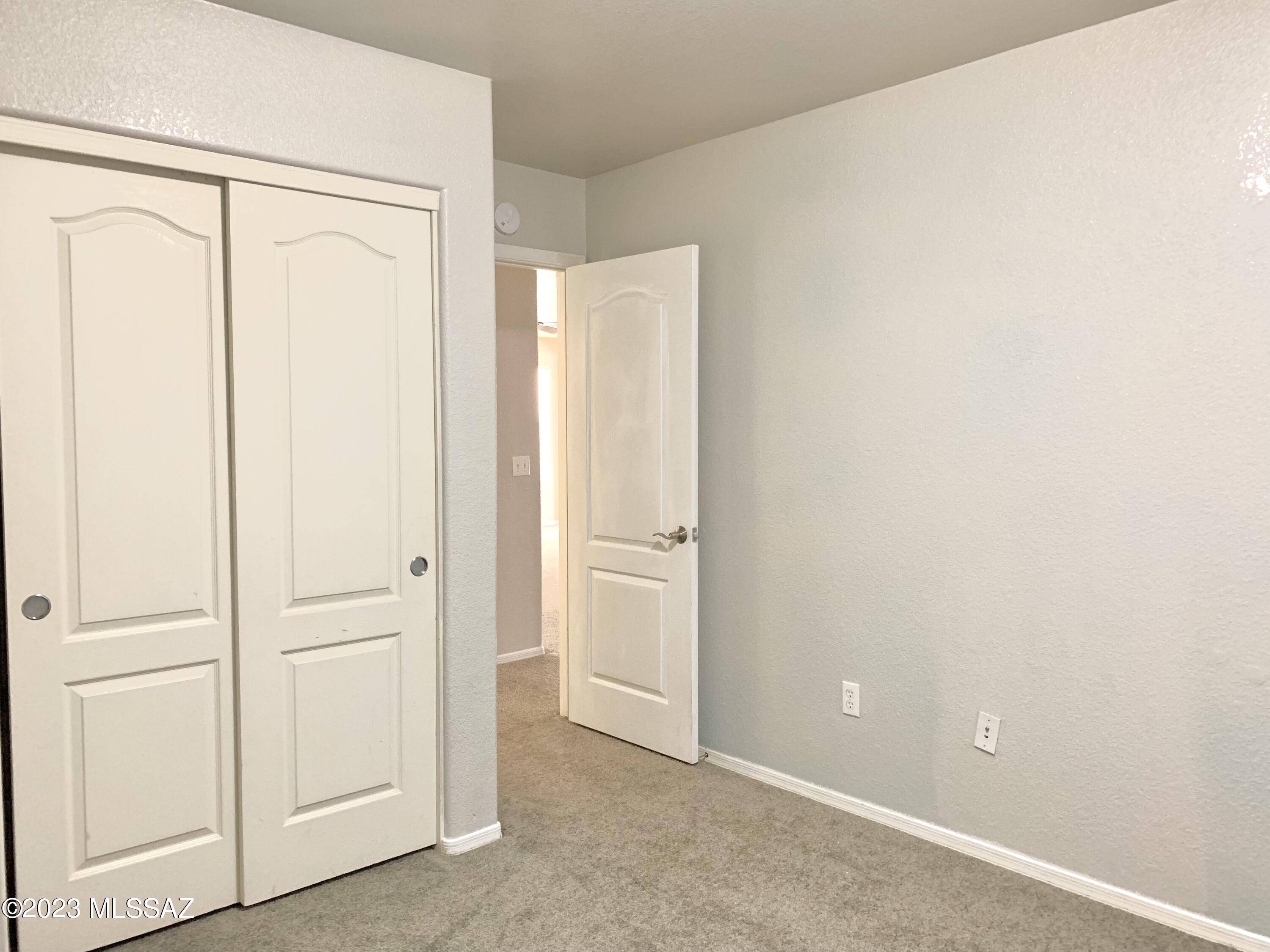 Presidio Del Cielo (1-425) - Residential Lease