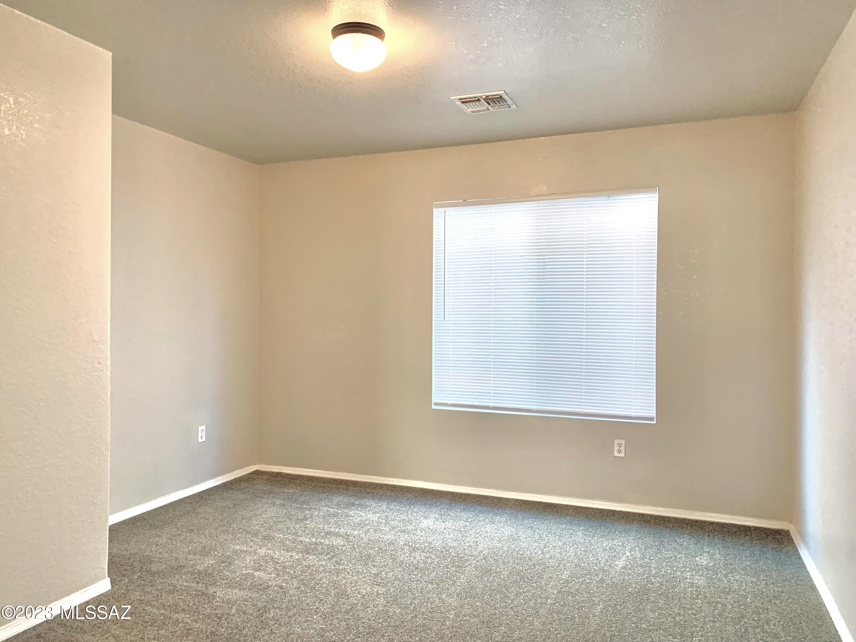 Presidio Del Cielo (1-425) - Residential Lease