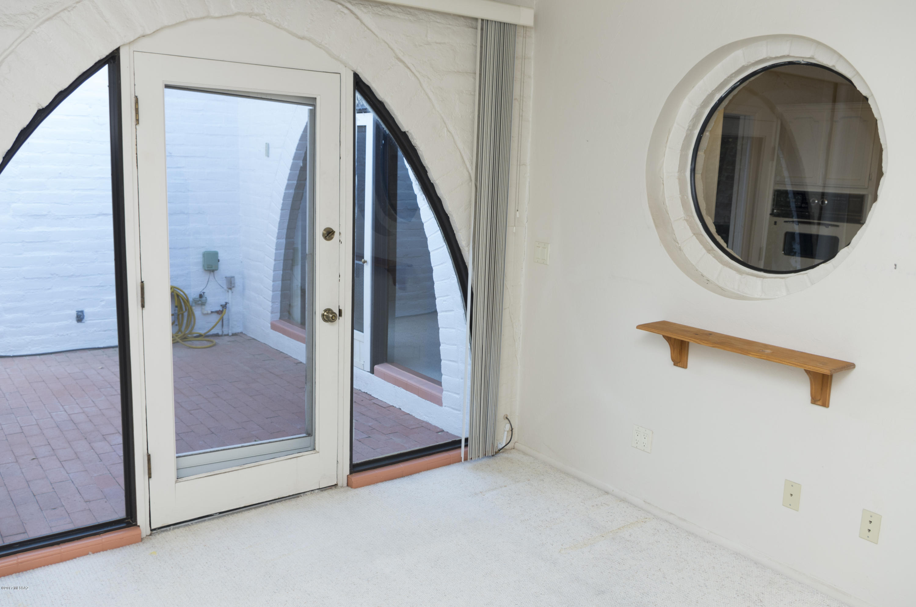 Las Lomitas (1) - Residential