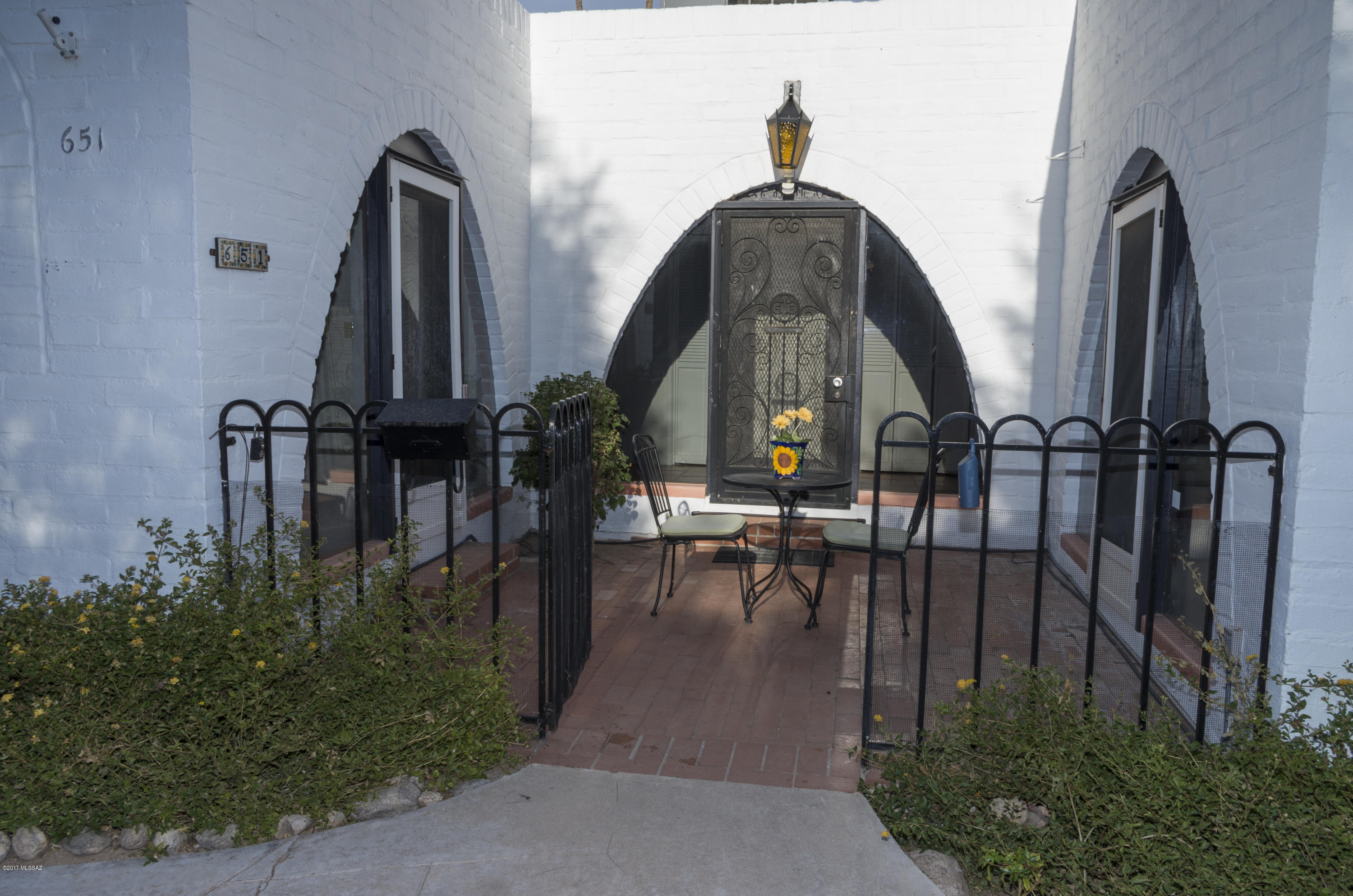 Las Lomitas (1) - Residential