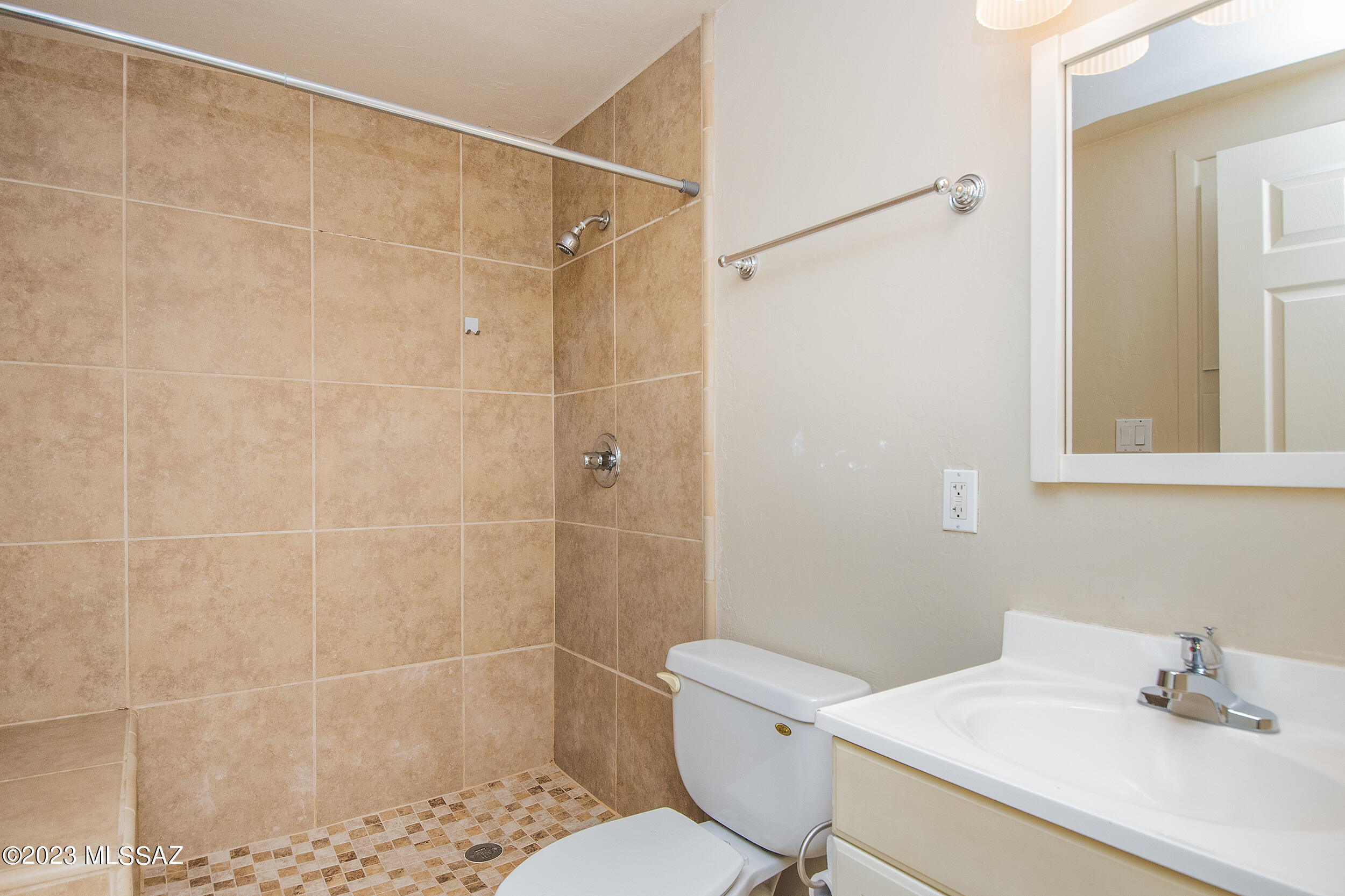 Sherwood Village Terrace (231-546) - Residential