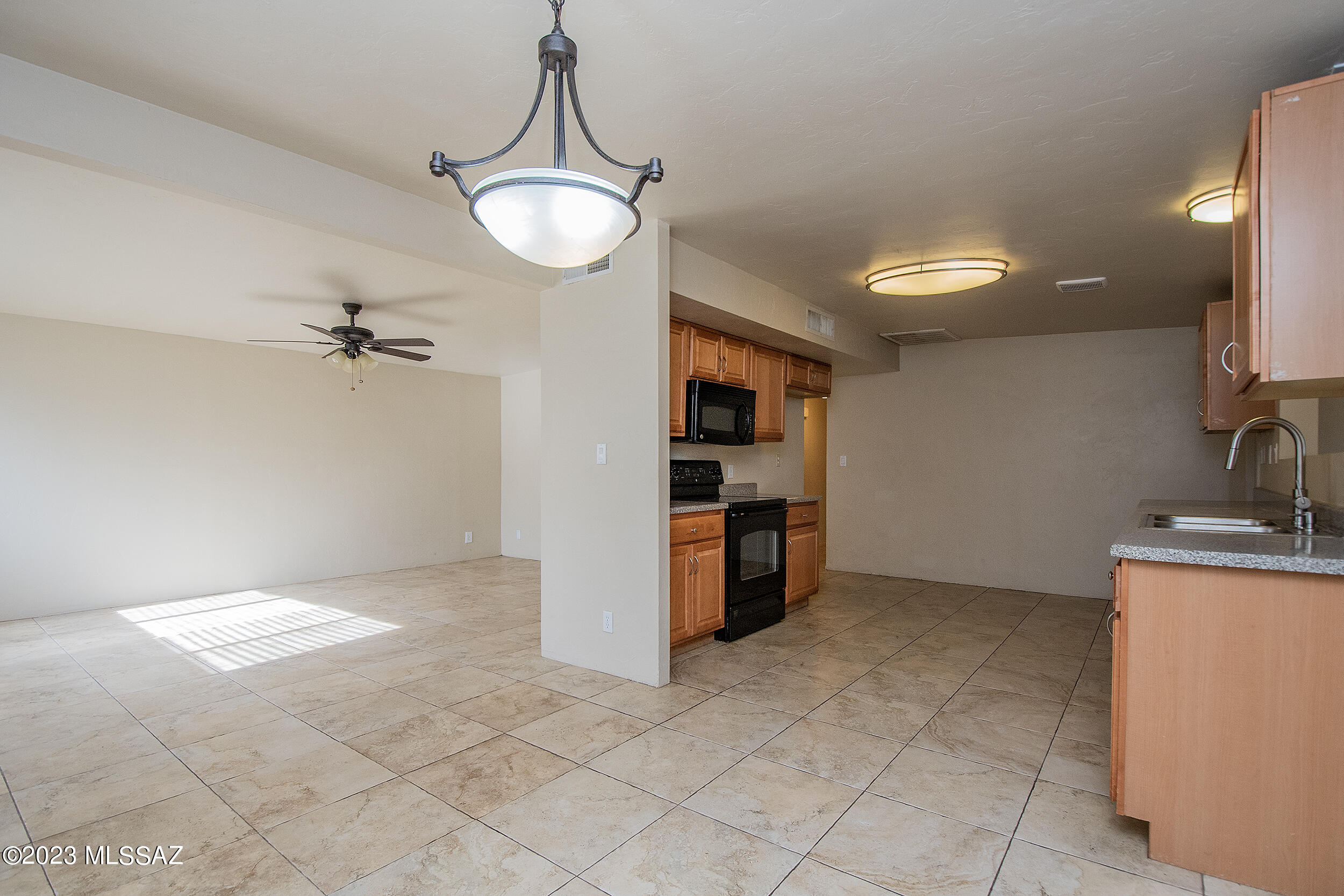 Sherwood Village Terrace (231-546) - Residential