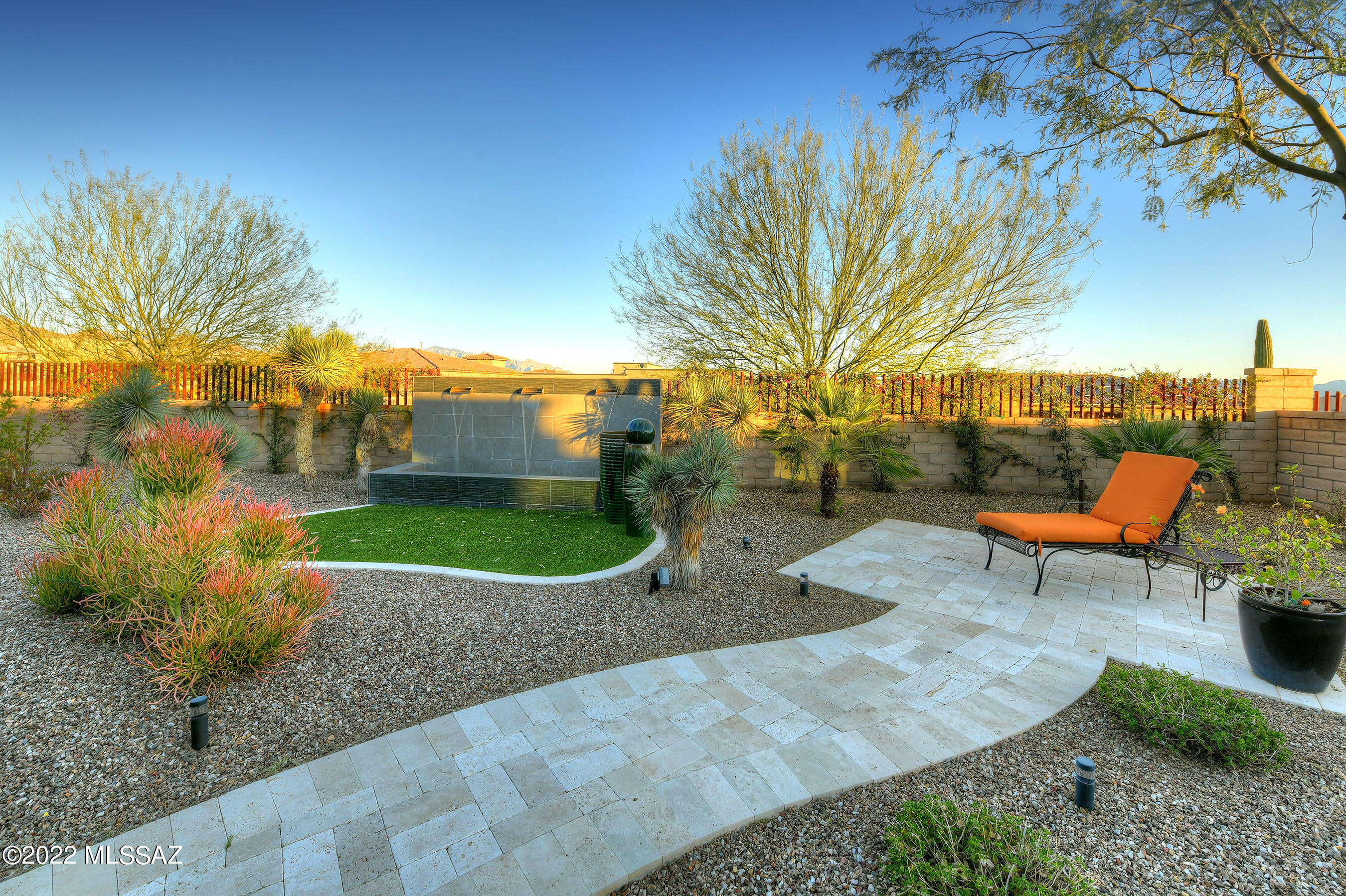 Los Saguaros At Dove Mountain SQ20121640199 - Residential