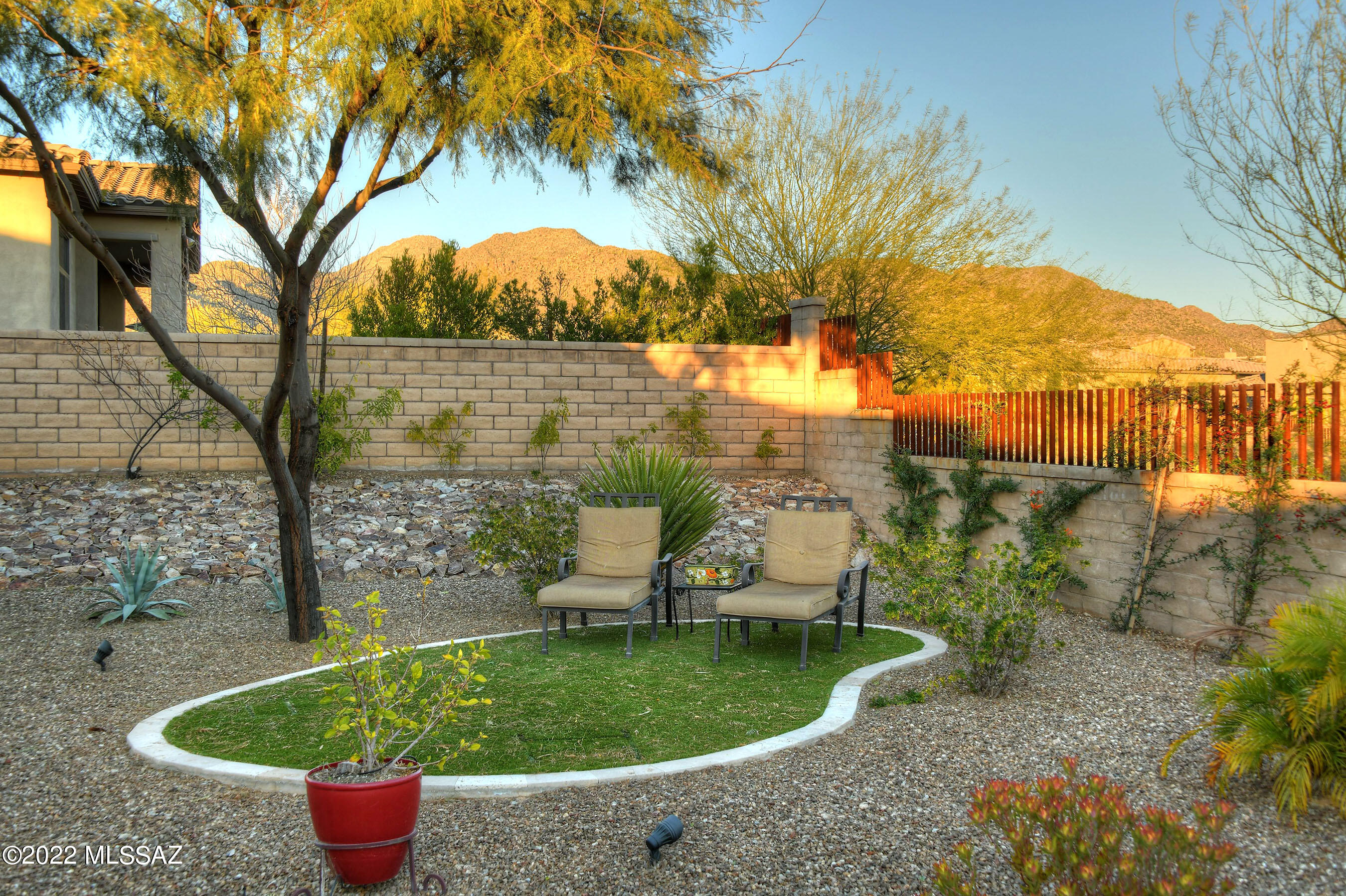 Los Saguaros At Dove Mountain SQ20121640199 - Residential