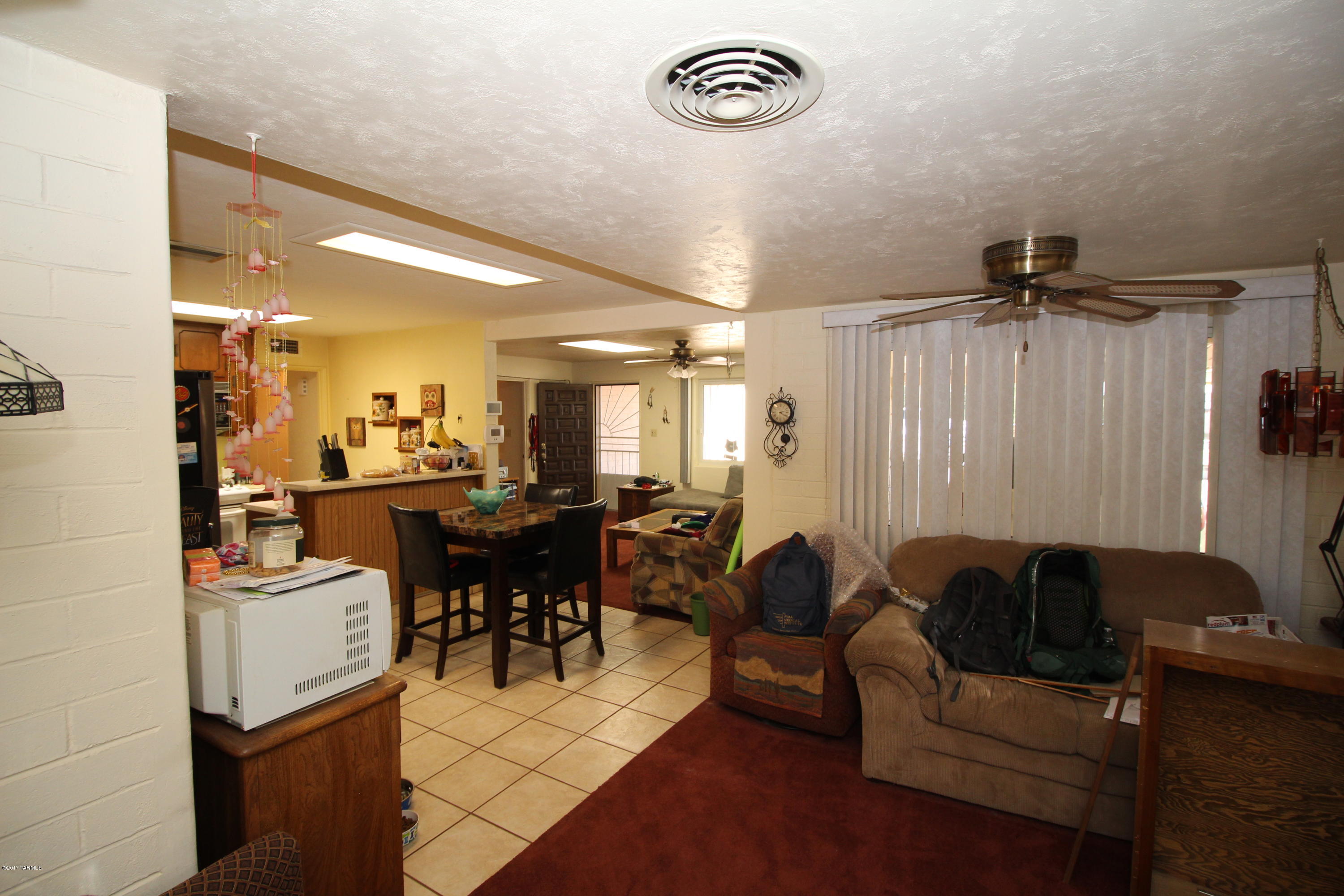 Country Club Manor - Residential