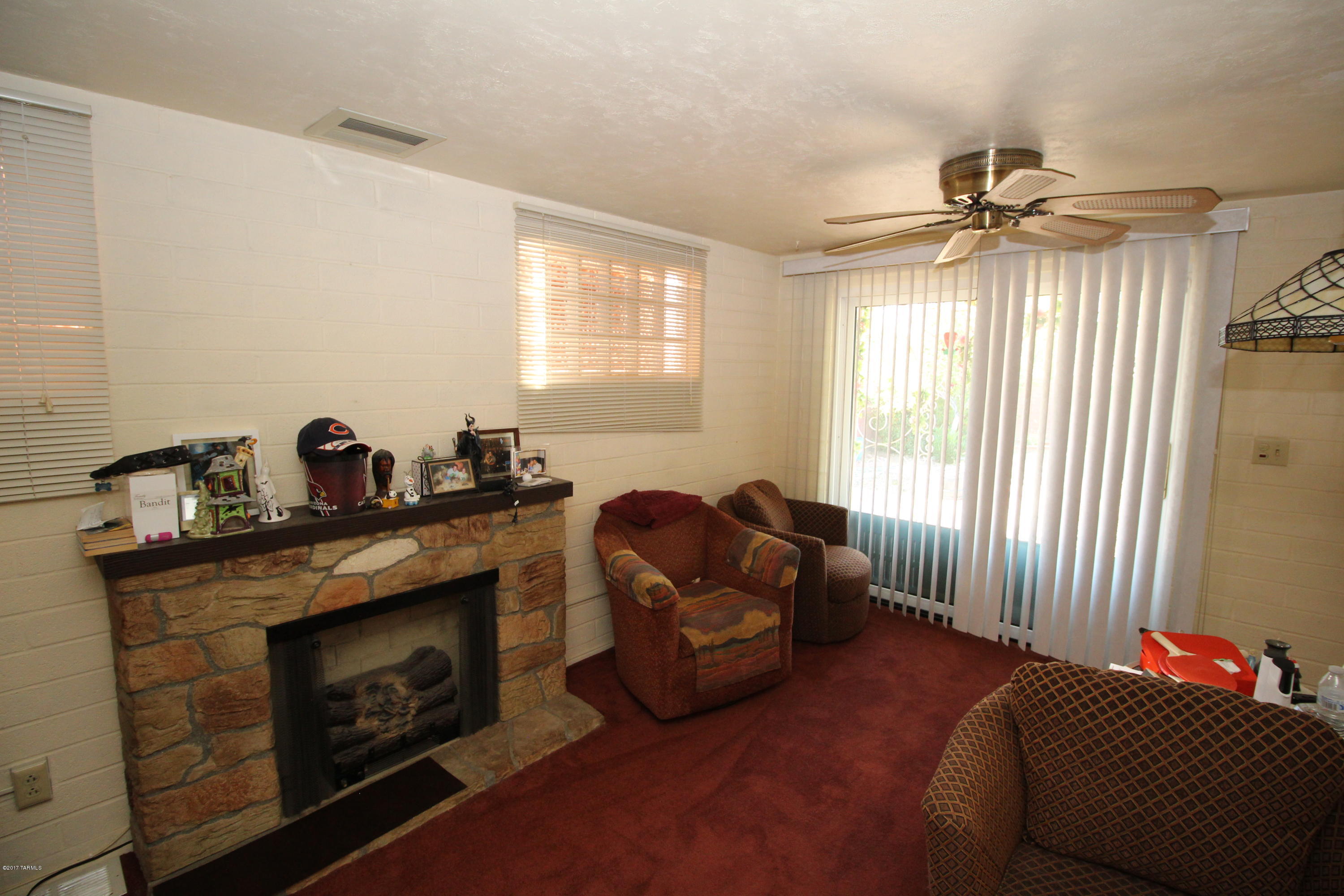 Country Club Manor - Residential