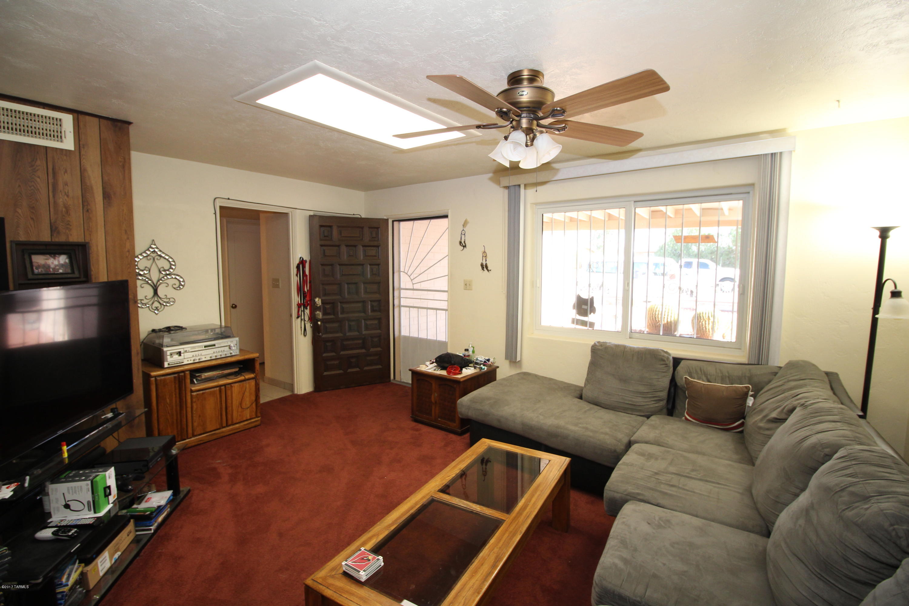 Country Club Manor - Residential