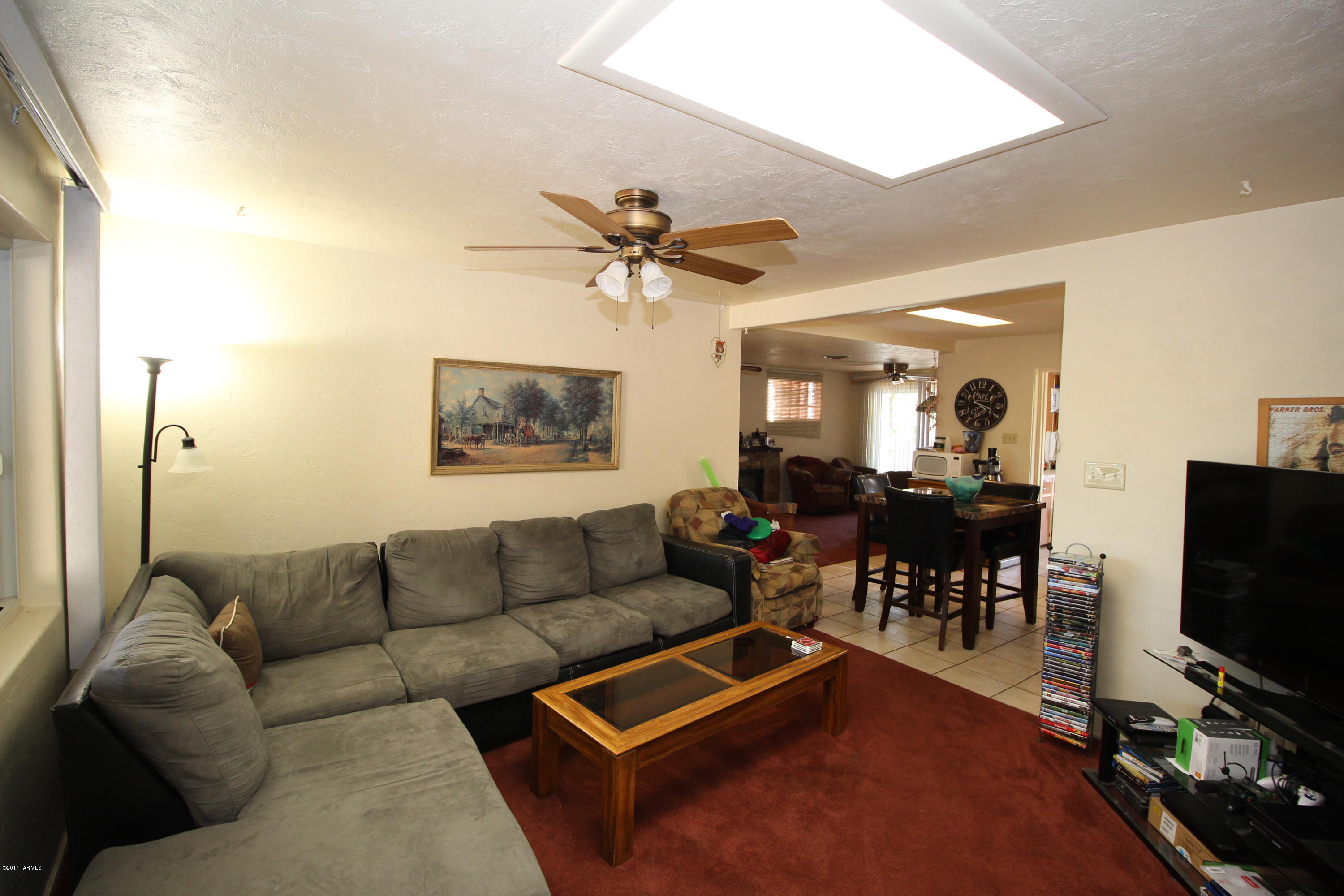 Country Club Manor - Residential