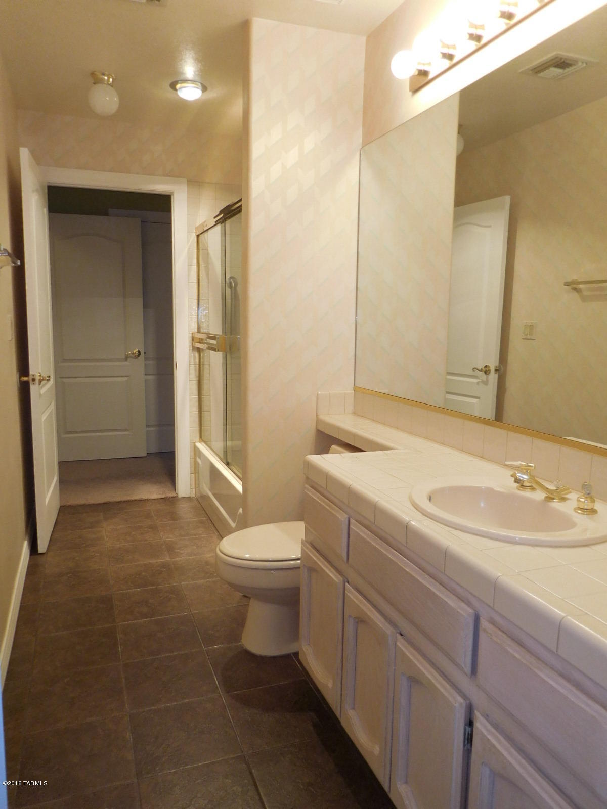 Fairway Village (1-64) - Residential Lease
