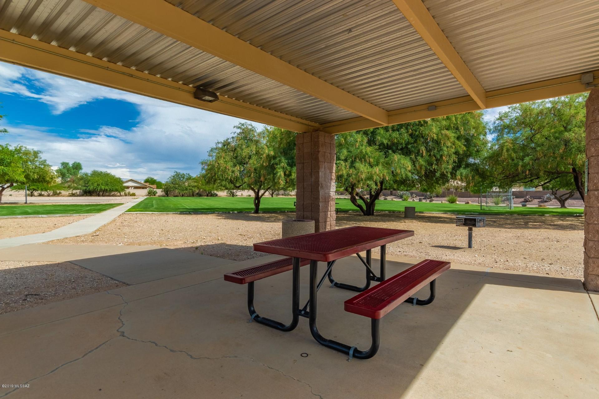 Hacienda Del Oro (1-78) - Residential