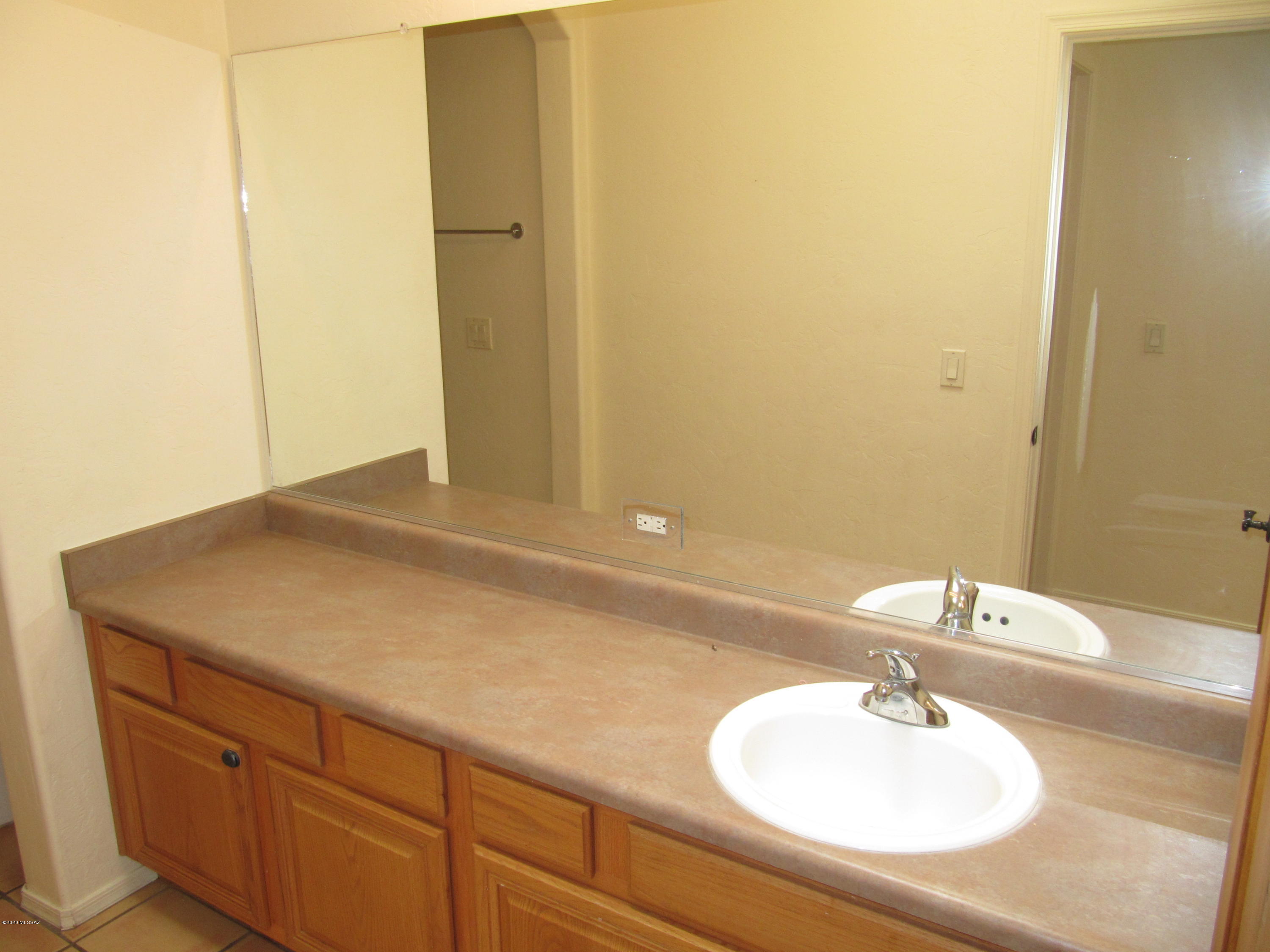 Hornaday Terrace (1-20) - Residential Lease
