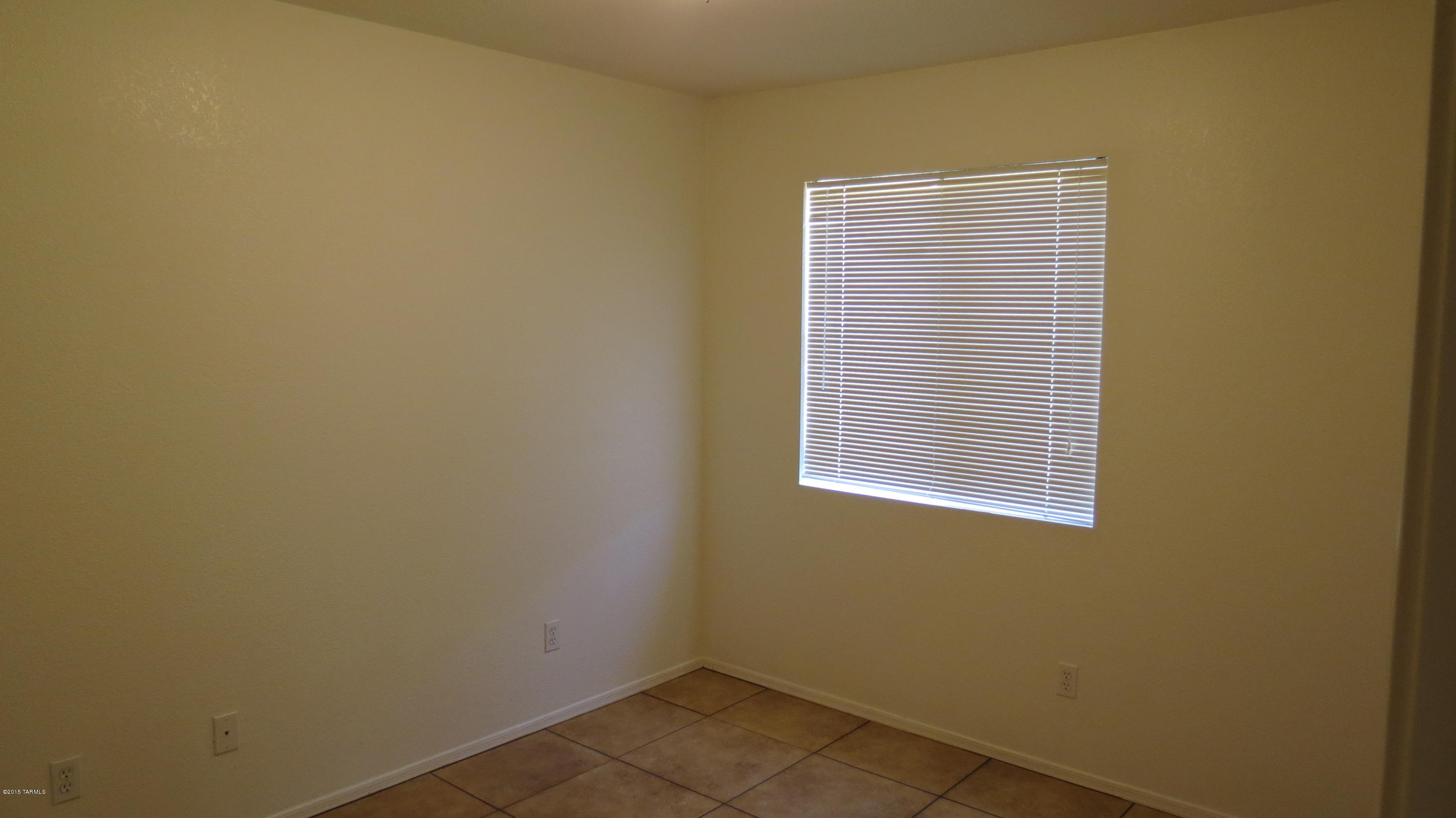 Bluffs (The) 2 - Residential Lease
