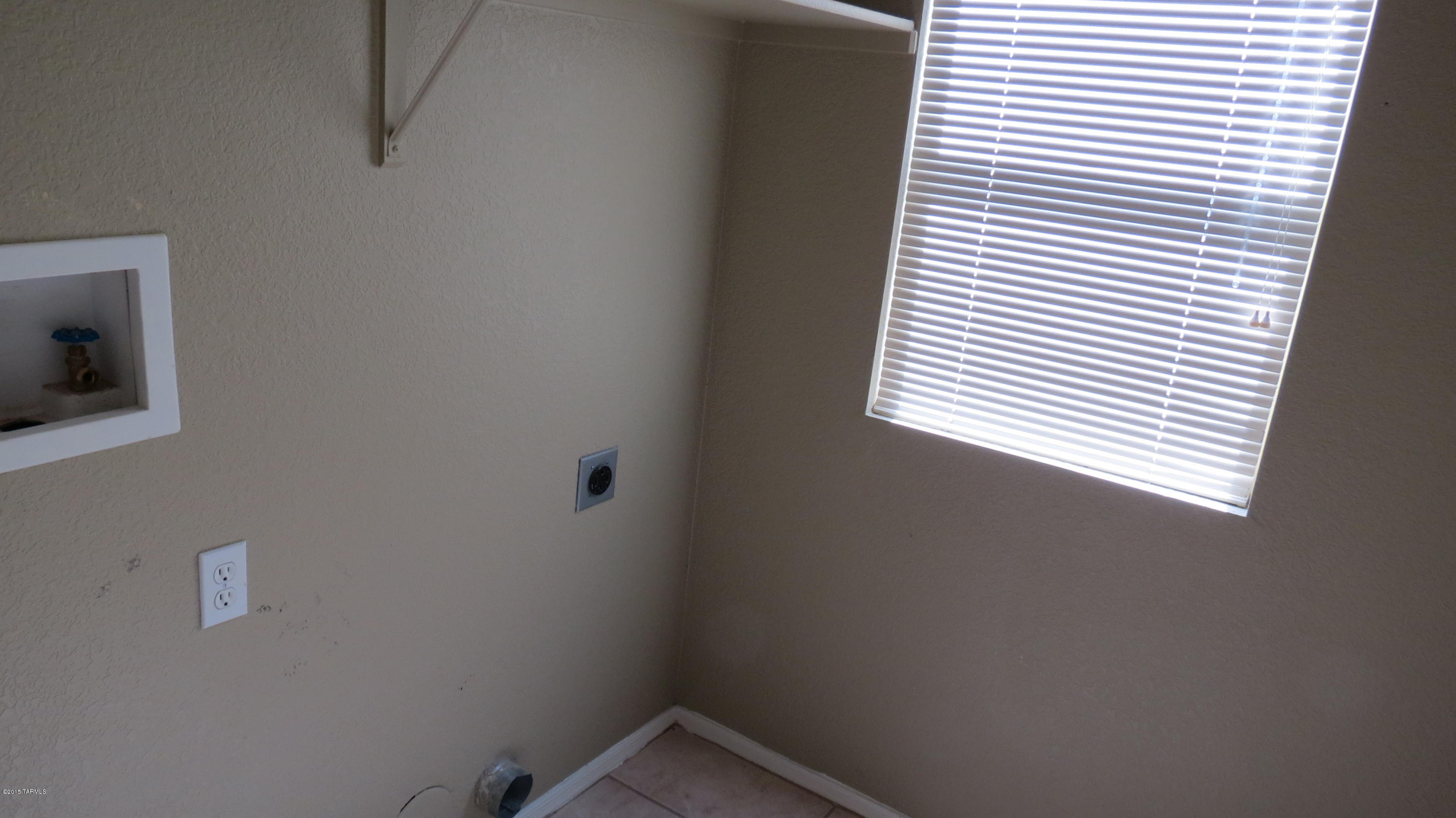 Bluffs (The) 2 - Residential Lease