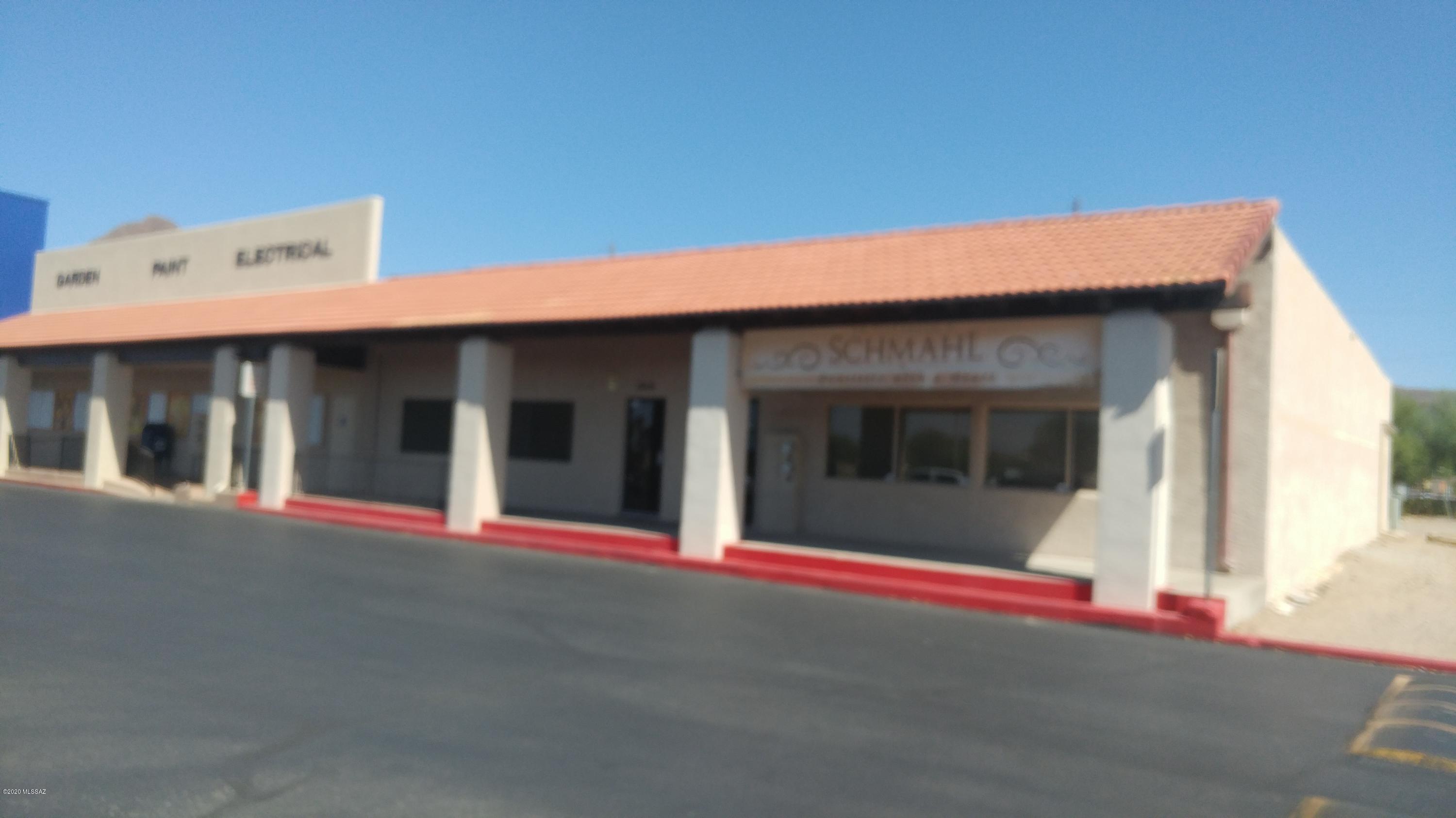 Versatile 2,100 SF for retail, professional, medical (acupuncture - Chiropractor etc) General office set-up with reception area, 4 private offices and large open bull-pen area. Located in the heart of the Tucson Estates business center and on the main road to Old Tucson Studios, Sonoran Desert Museum and Saguaro National Park. Newly remodeled, vacant Other uses specialty shops, artist gallery restaurant/pizza Etc. Great signage area and visibility, with plenty of shared parking in front.