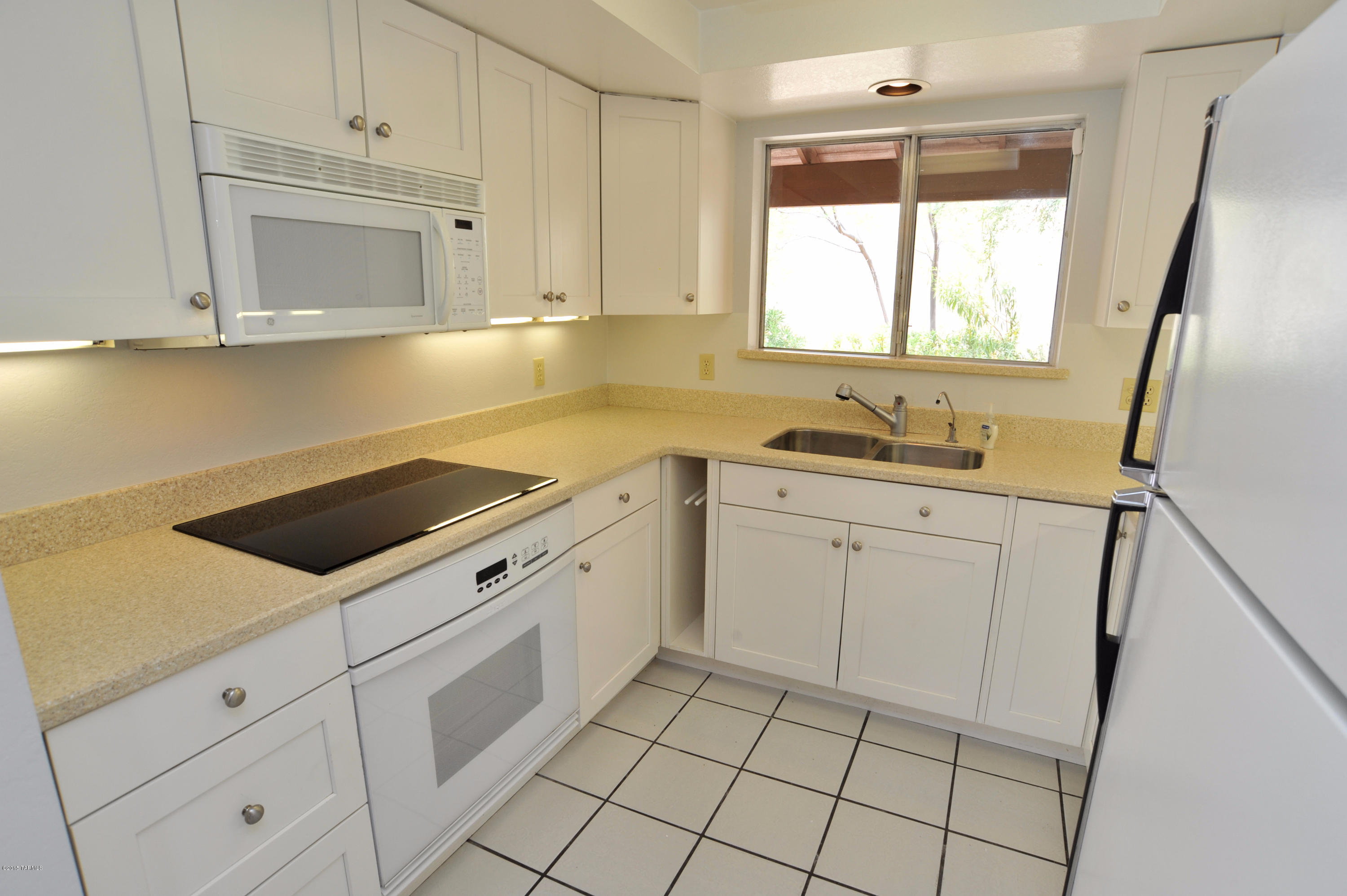 Sunrise Pointe Townhouses (1-21) - Residential