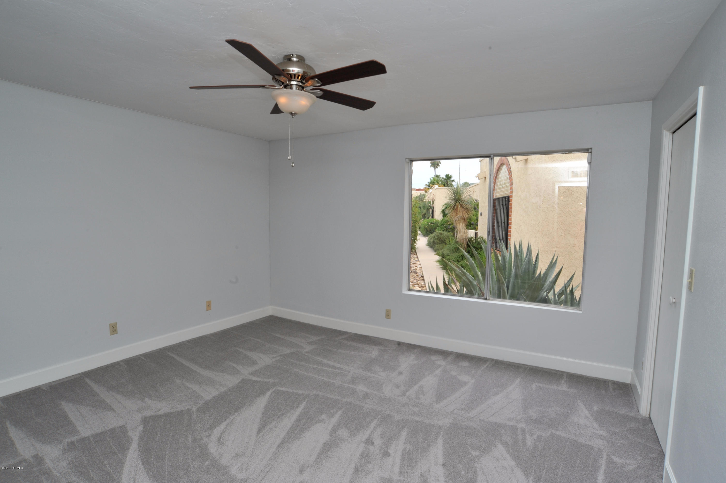 Sunrise Pointe Townhouses (1-21) - Residential