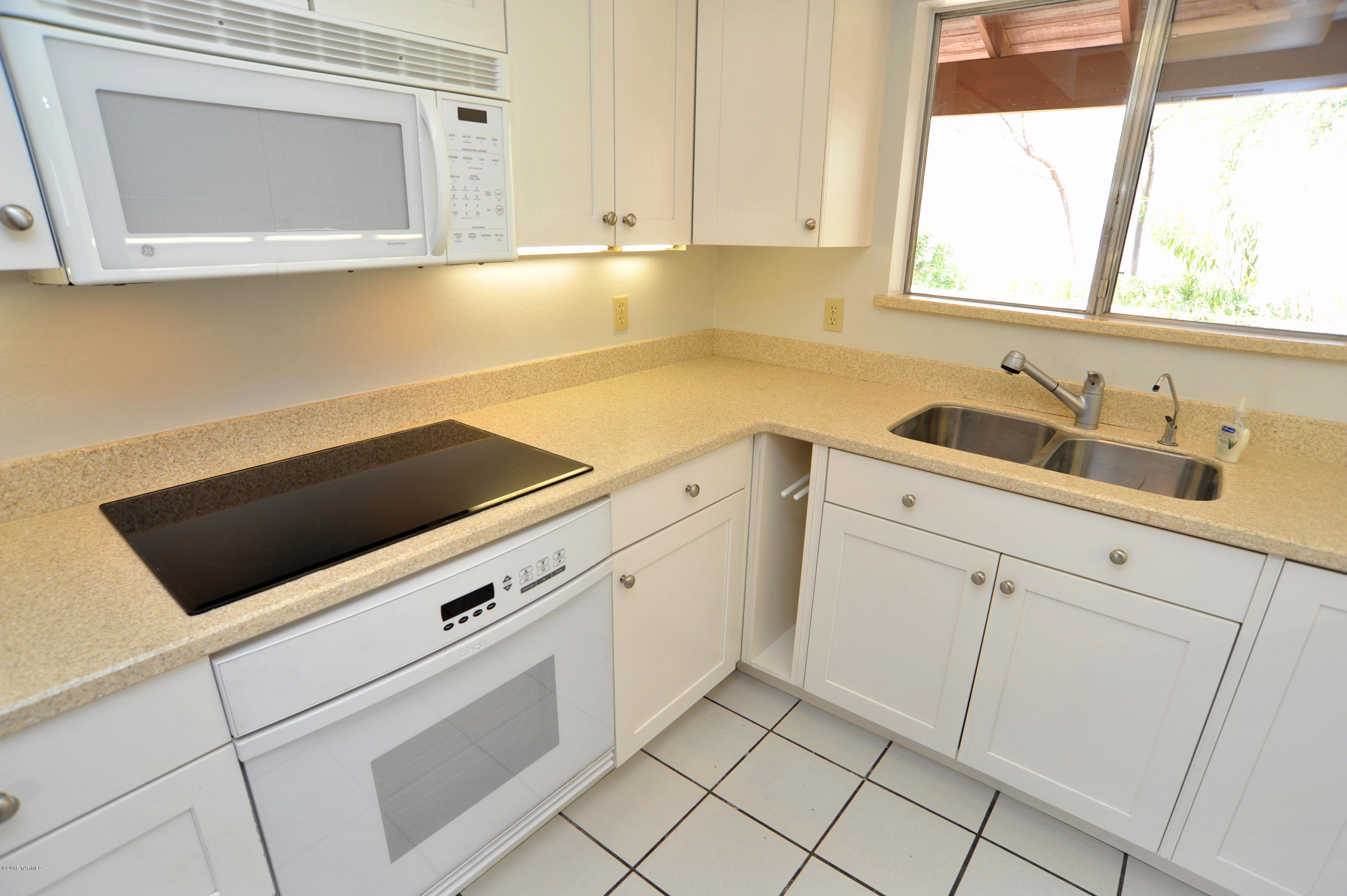 Sunrise Pointe Townhouses (1-21) - Residential