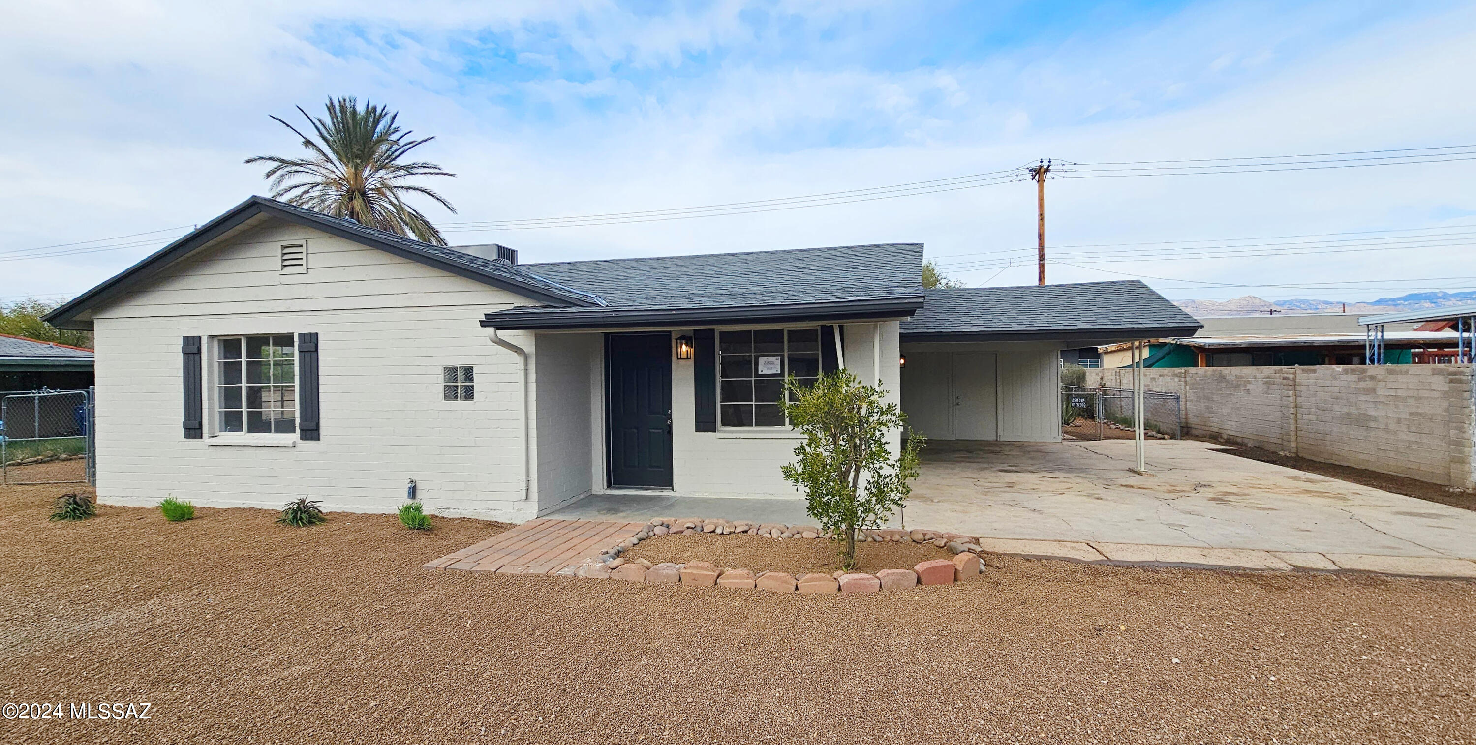 Single family home located in convenient Central location.