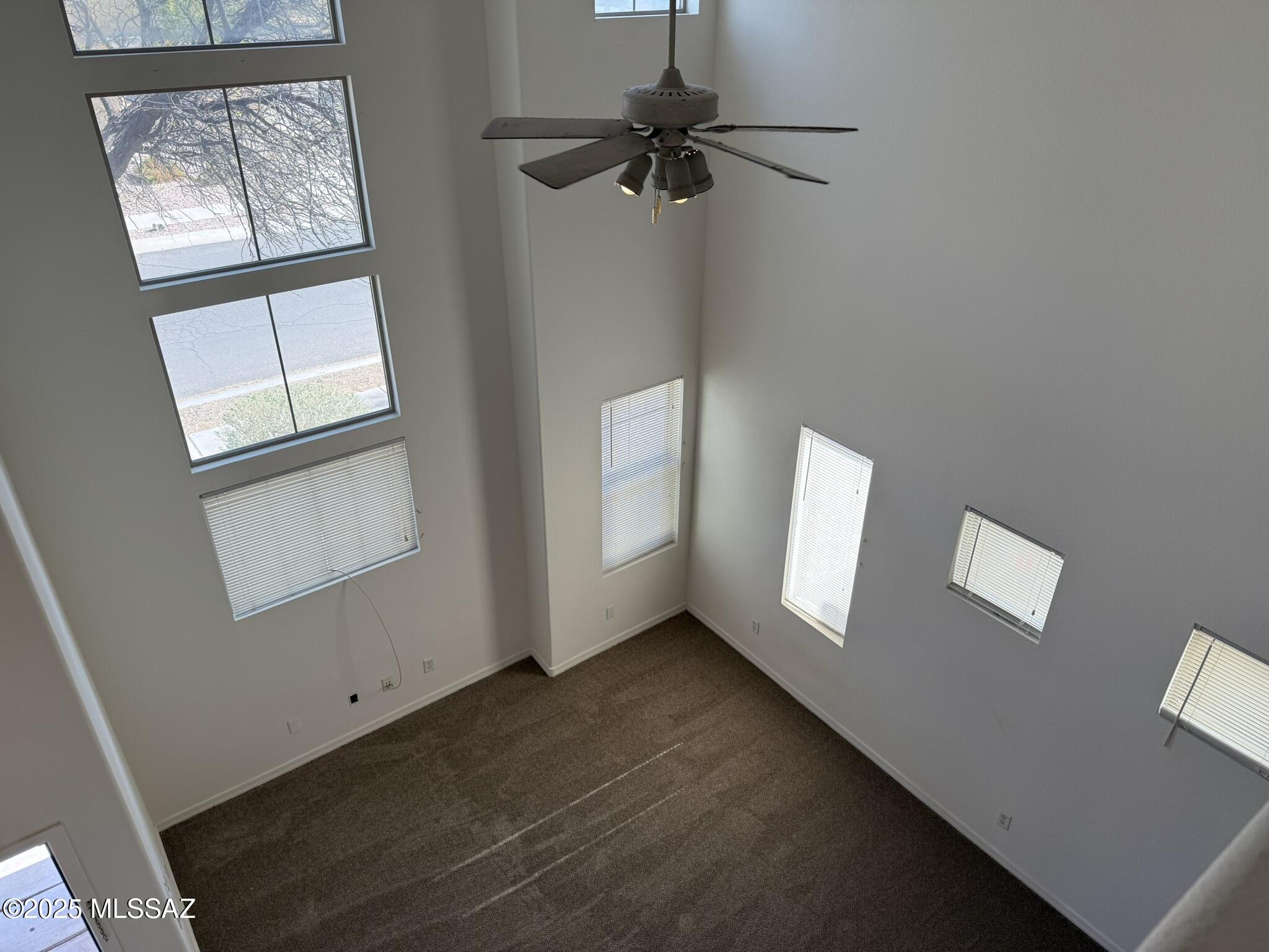Presidio De Cancion (1-200) - Residential Lease