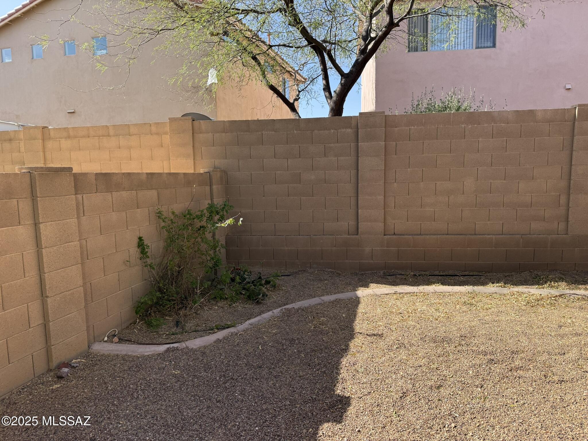 Presidio De Cancion (1-200) - Residential Lease
