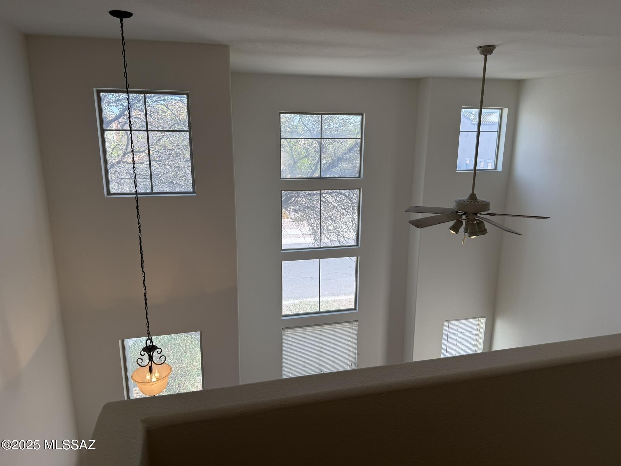 Presidio De Cancion (1-200) - Residential Lease